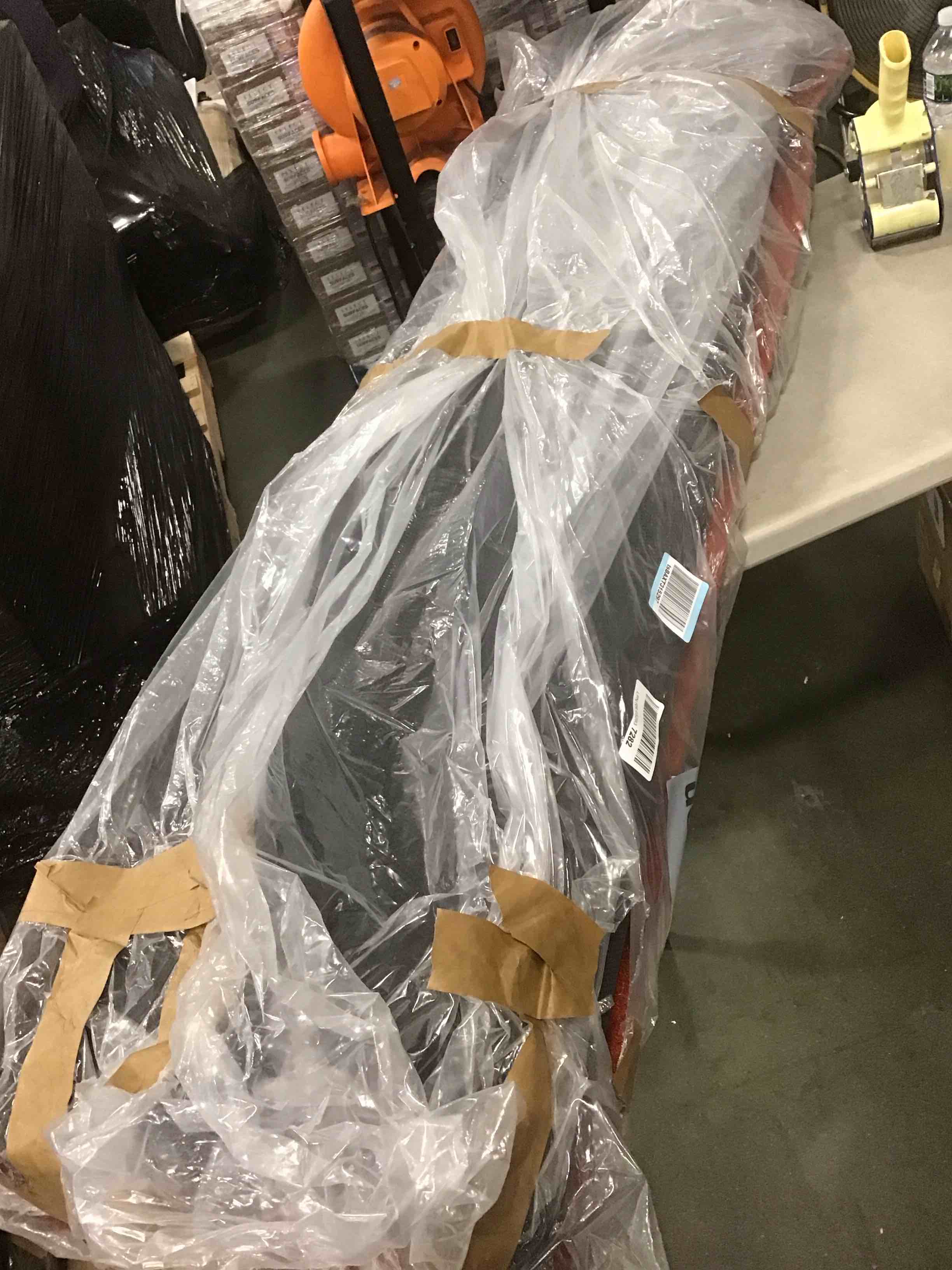 https://s3.amazonaws.com/lotting-images-prod/bidfta/GRA0100841_1730204740487.jpeg