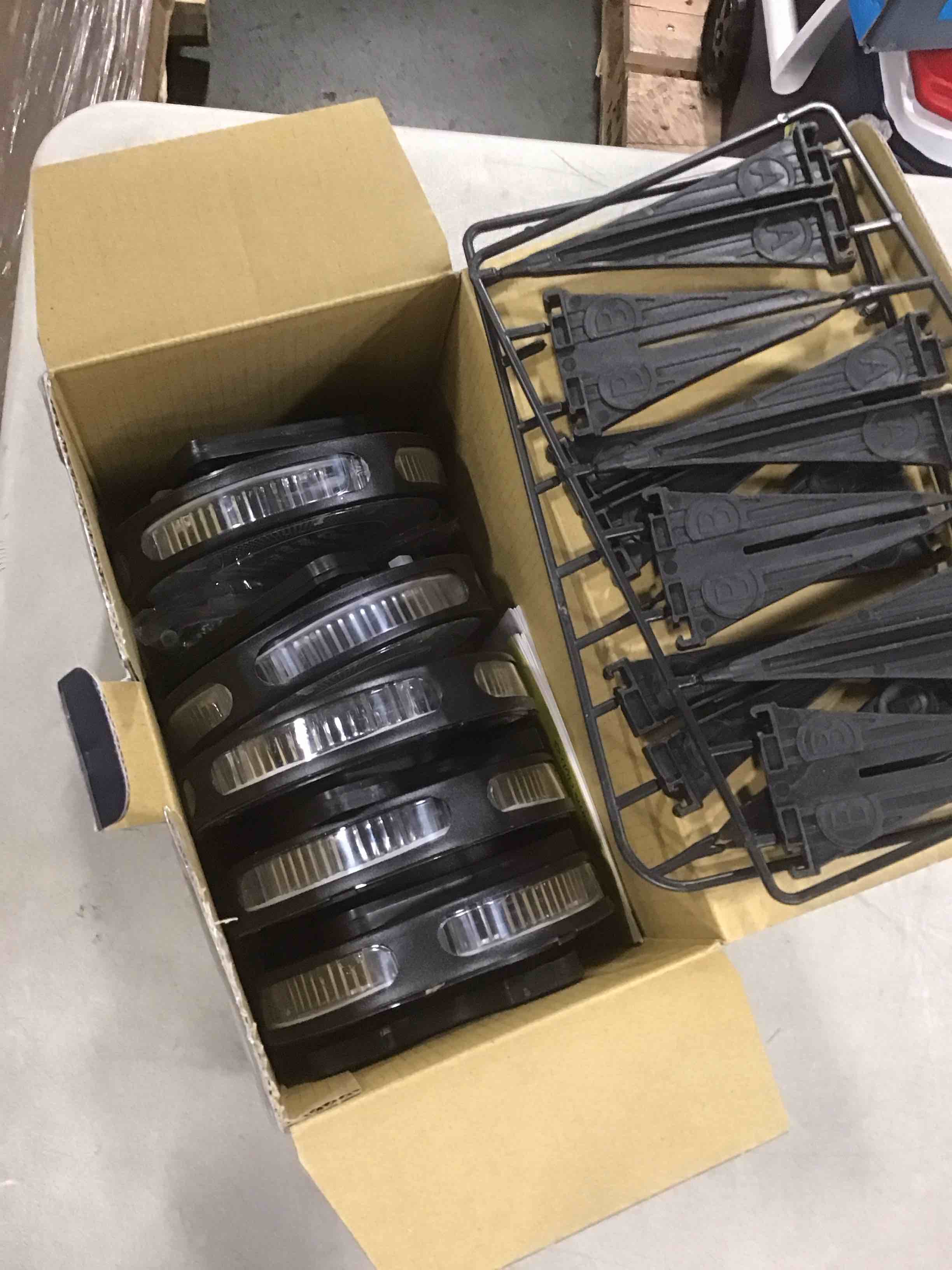 https://s3.amazonaws.com/lotting-images-prod/bidfta/GRA0101505_1729691499407.jpeg