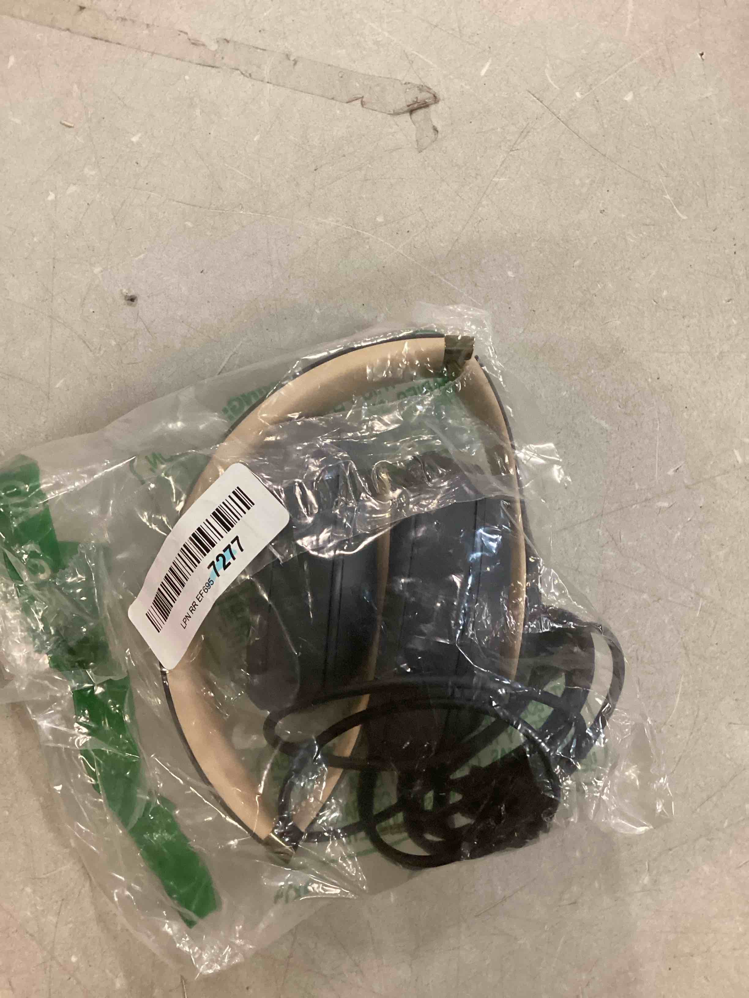 https://s3.amazonaws.com/lotting-images-prod/bidfta/GRA0102978_1727735158889.jpeg