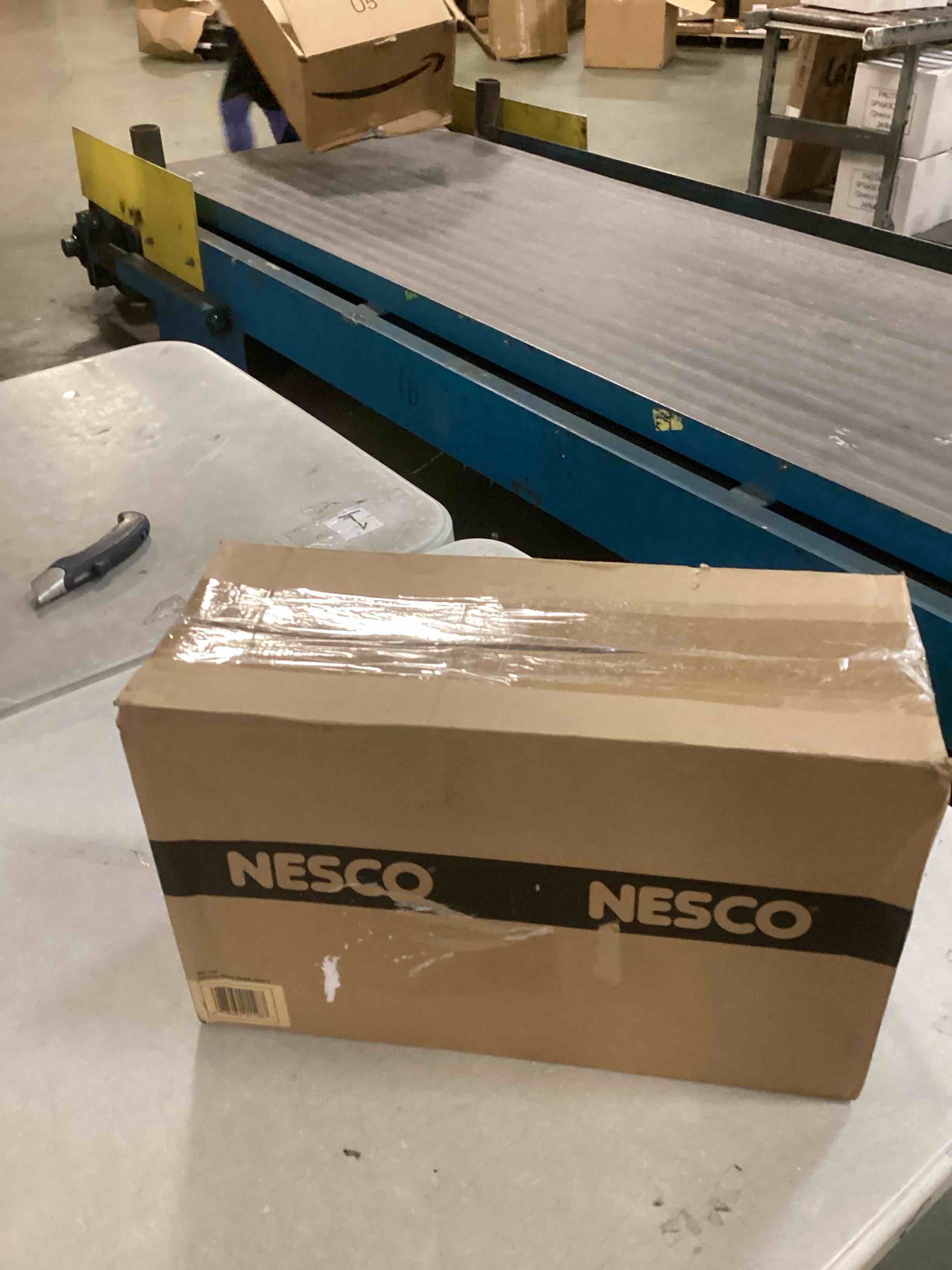 https://s3.amazonaws.com/lotting-images-prod/bidfta/GRA0102992_1727733622359.jpeg