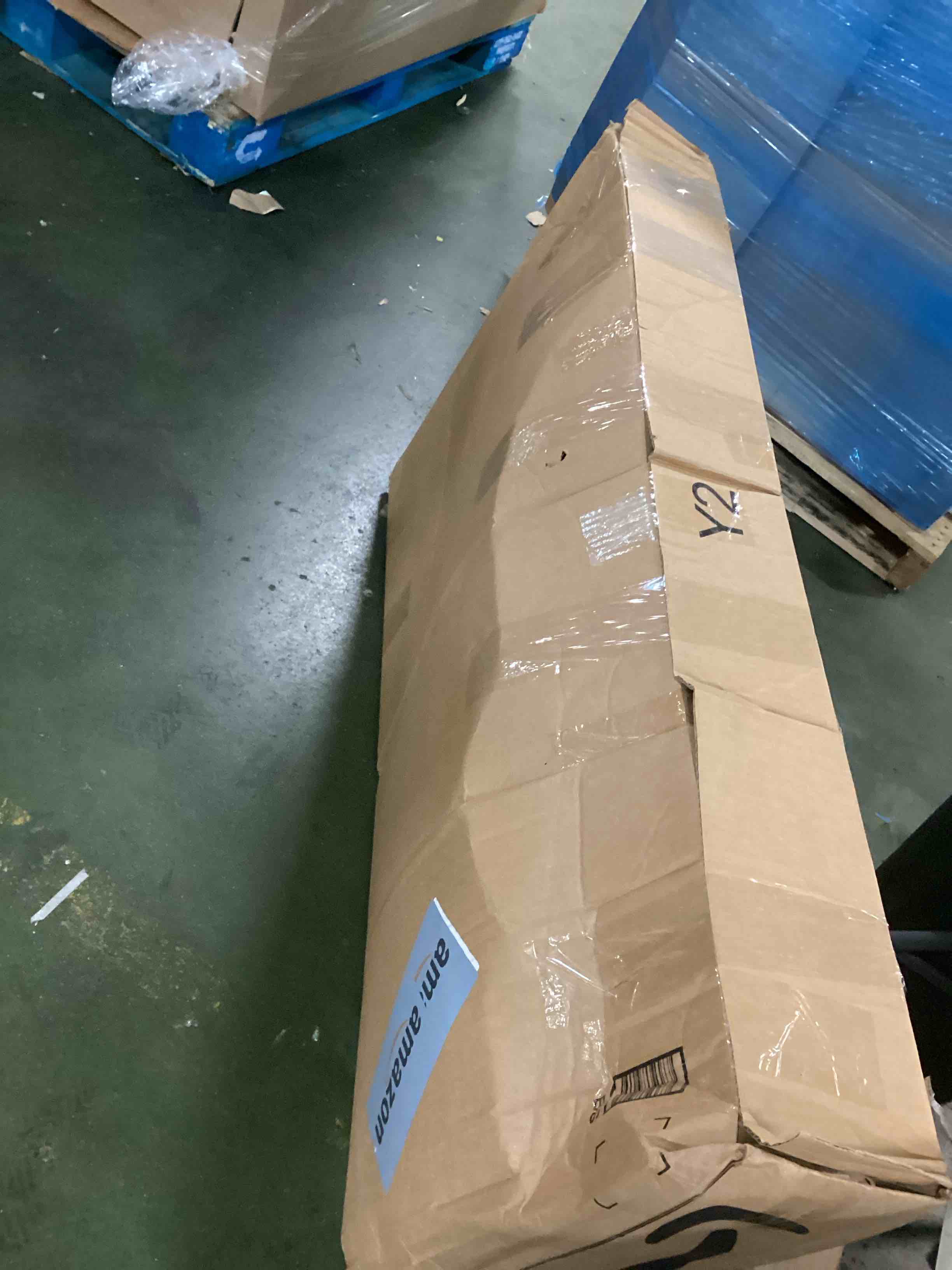 https://s3.amazonaws.com/lotting-images-prod/bidfta/GRA0103169_1727498836619.jpeg