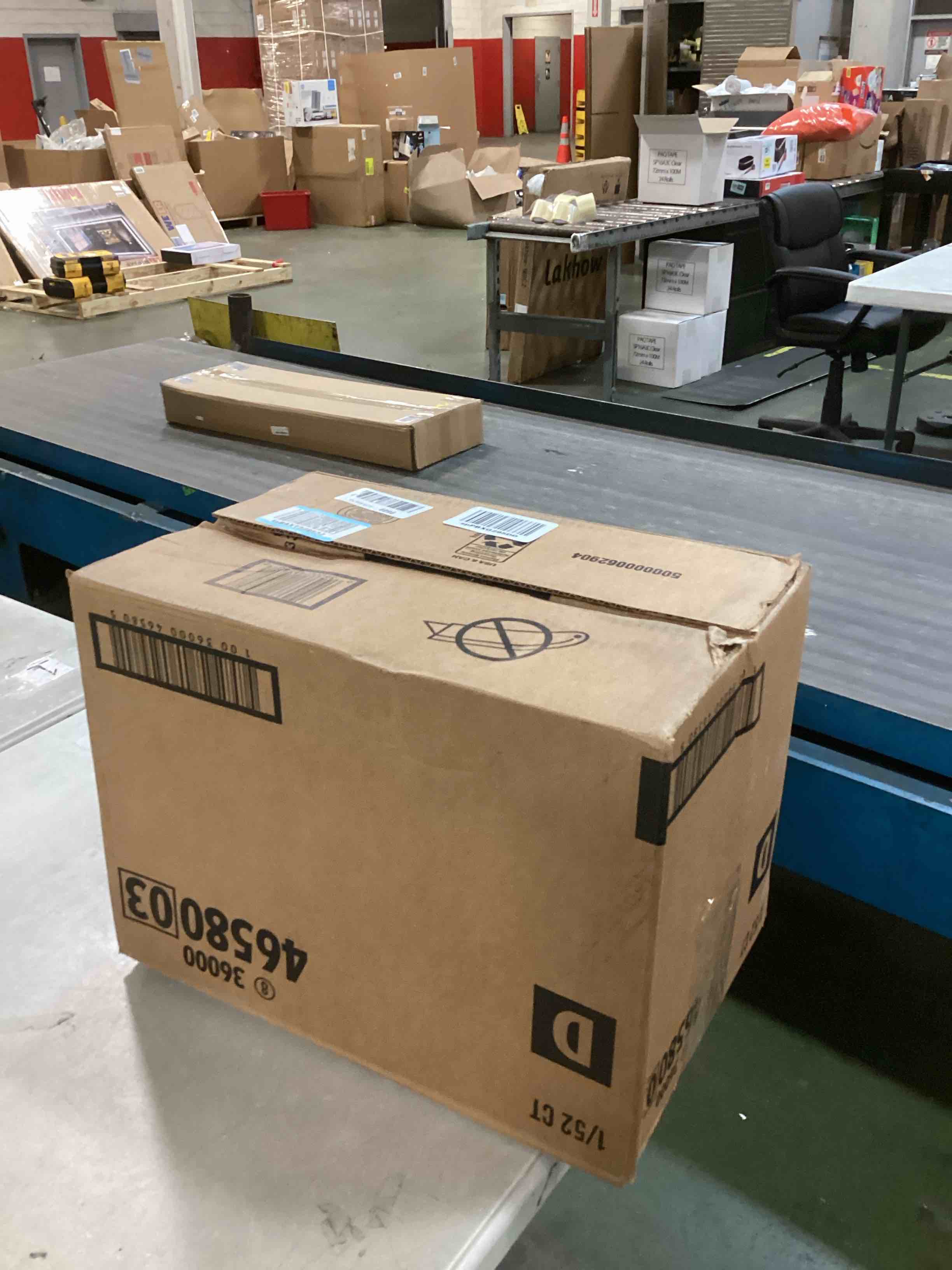 https://s3.amazonaws.com/lotting-images-prod/bidfta/GRA0103303_1727475971493.jpeg