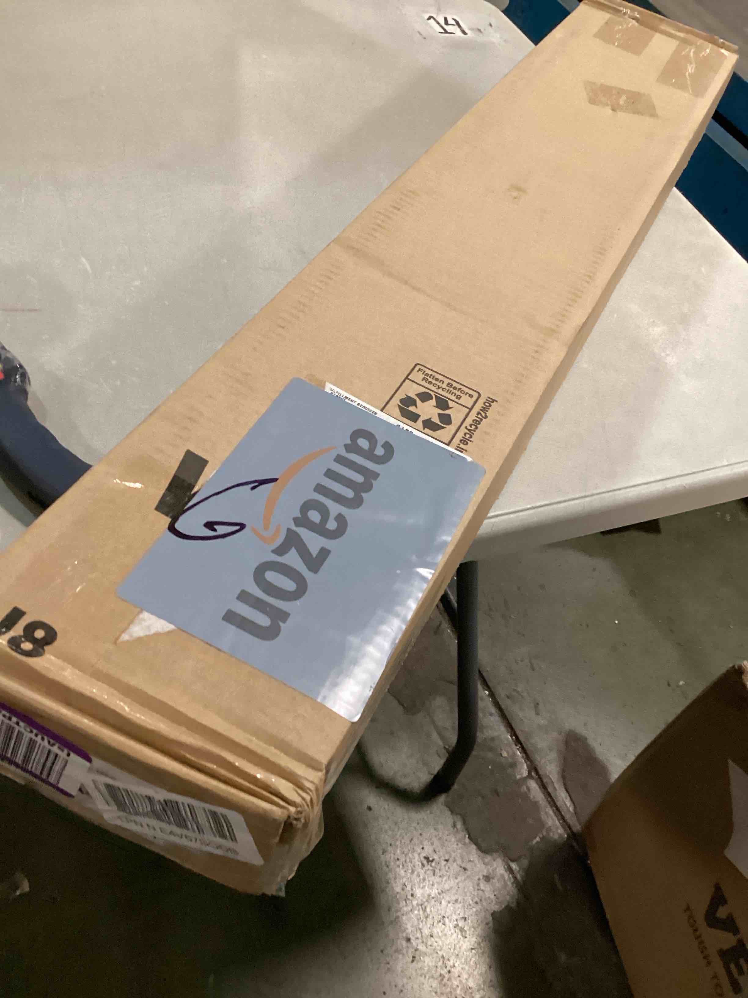 https://s3.amazonaws.com/lotting-images-prod/bidfta/GRA0105601_1727204044698.jpeg