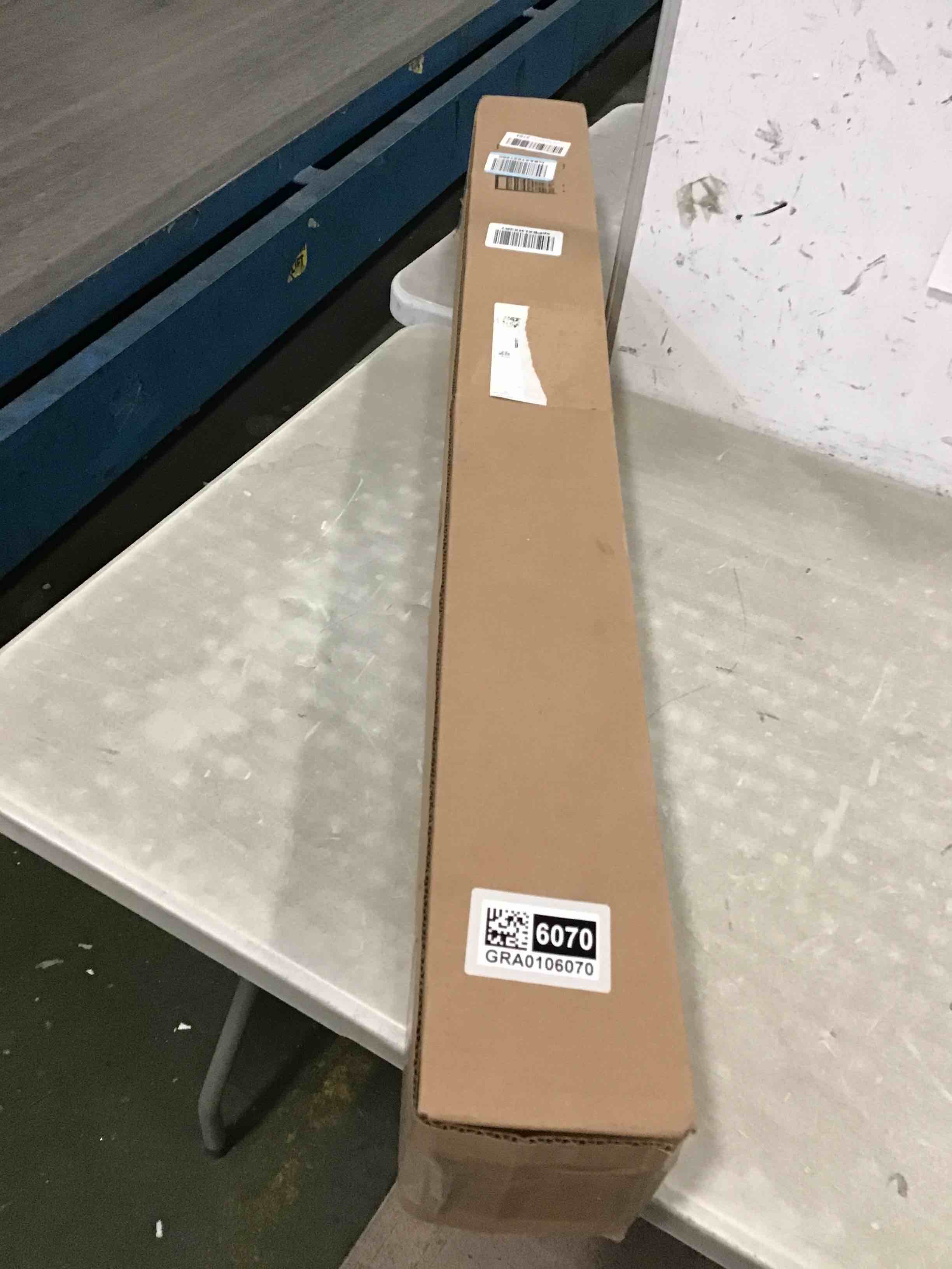 https://s3.amazonaws.com/lotting-images-prod/bidfta/GRA0106070_1733188927658.jpeg