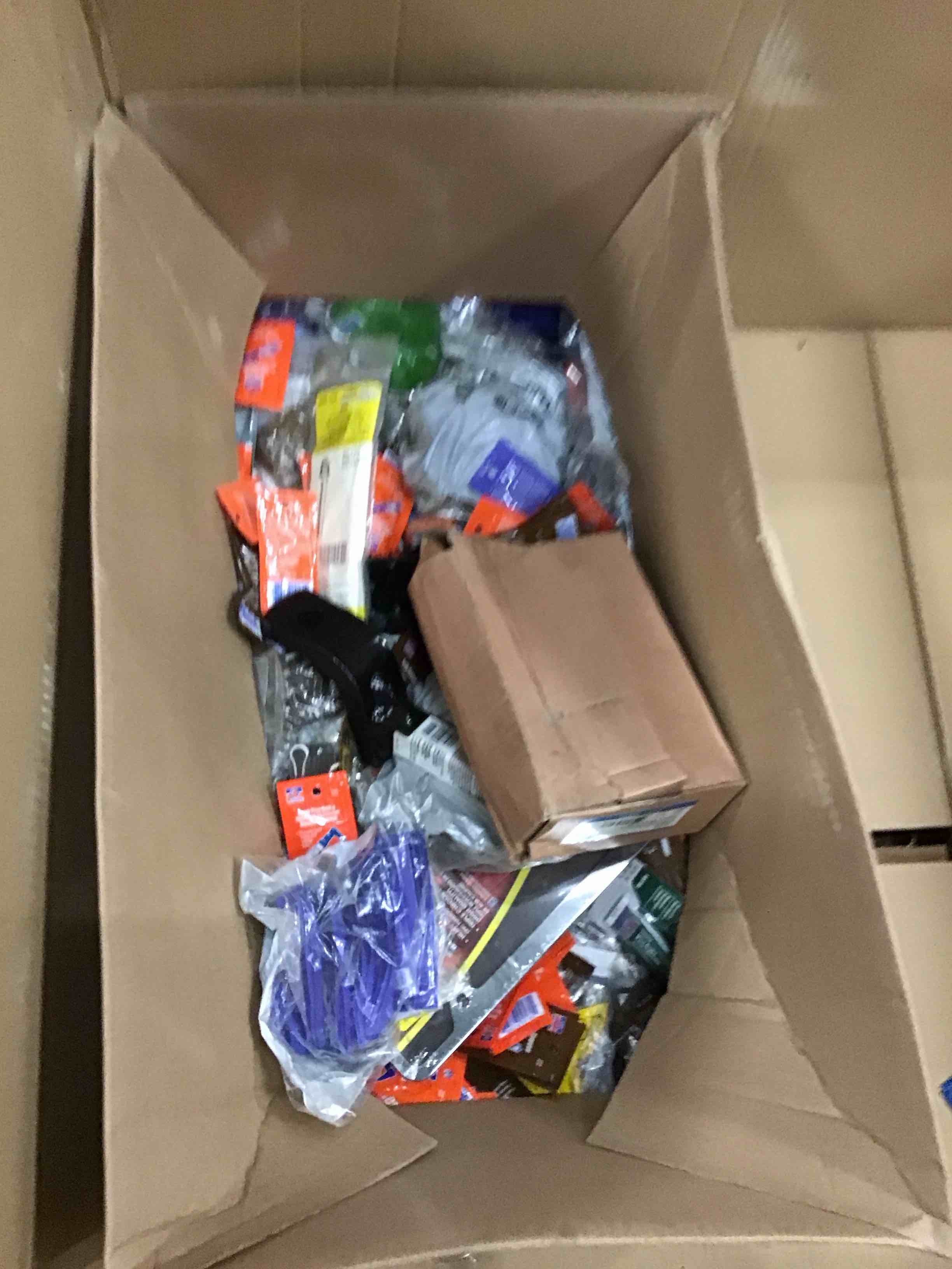 https://s3.amazonaws.com/lotting-images-prod/bidfta/GRA0106187_1732768507389.jpeg