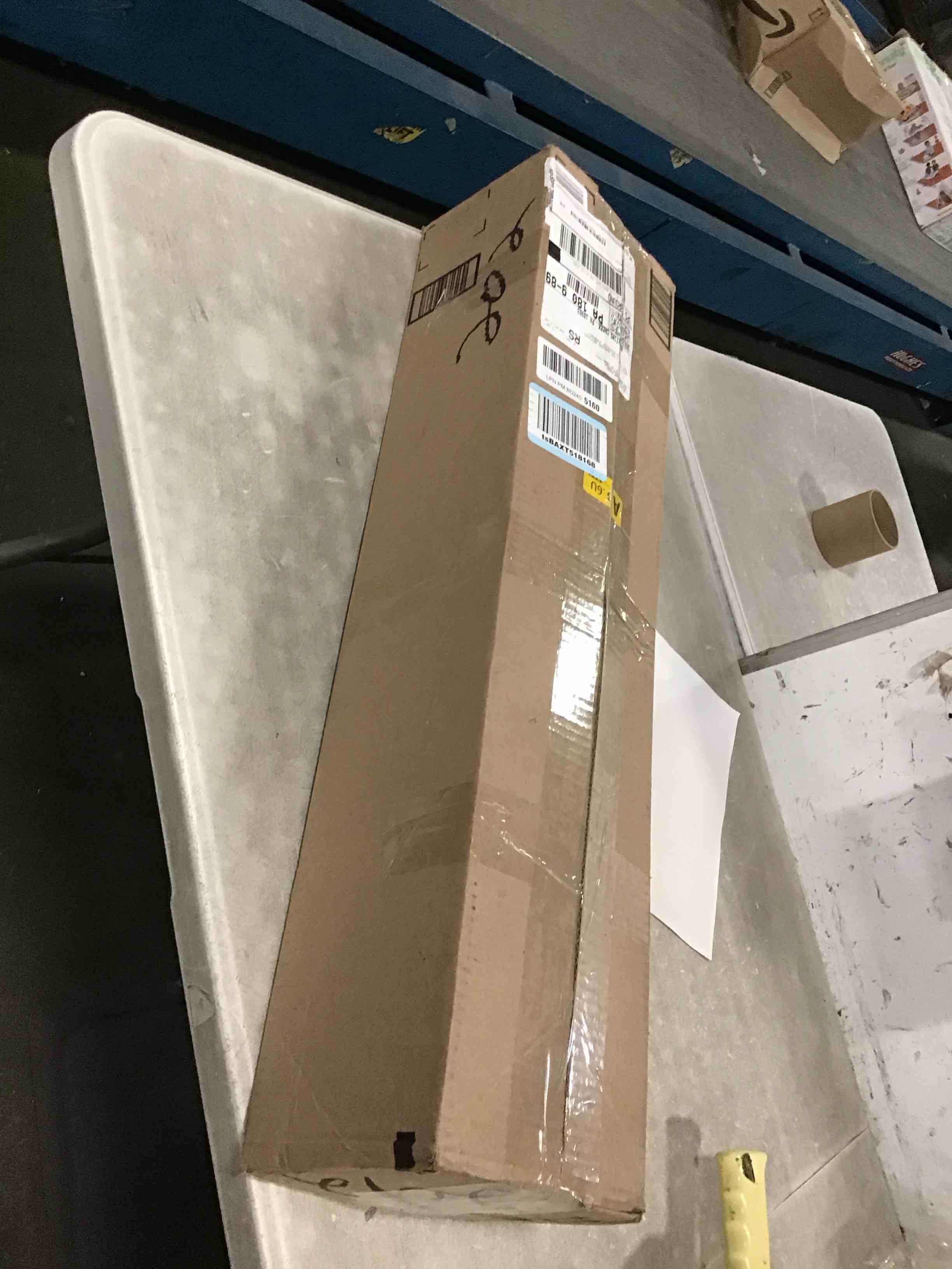 https://s3.amazonaws.com/lotting-images-prod/bidfta/GRA0106350_1732676300231.jpeg