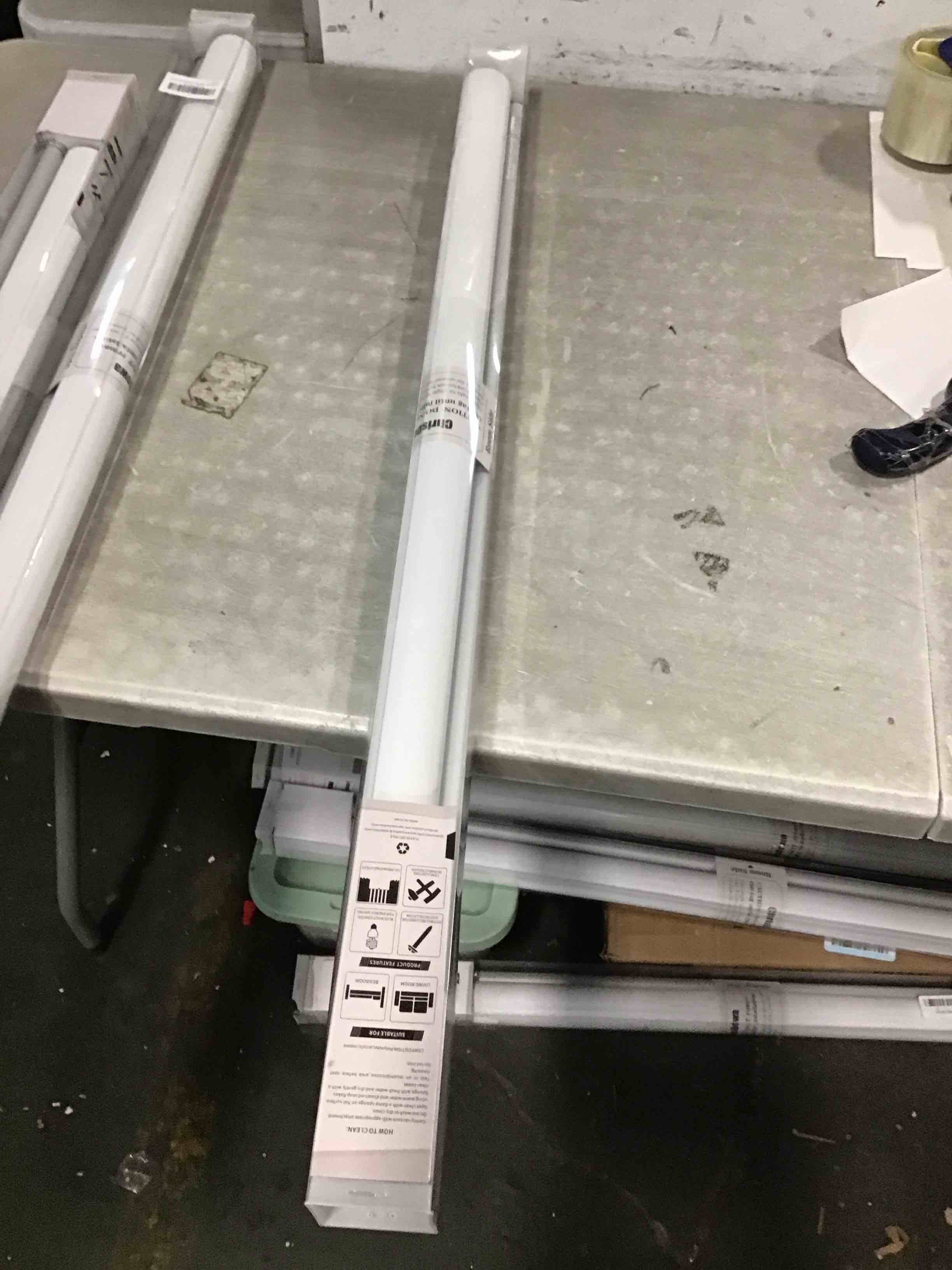 https://s3.amazonaws.com/lotting-images-prod/bidfta/GRA0106718_1732168923712.jpeg
