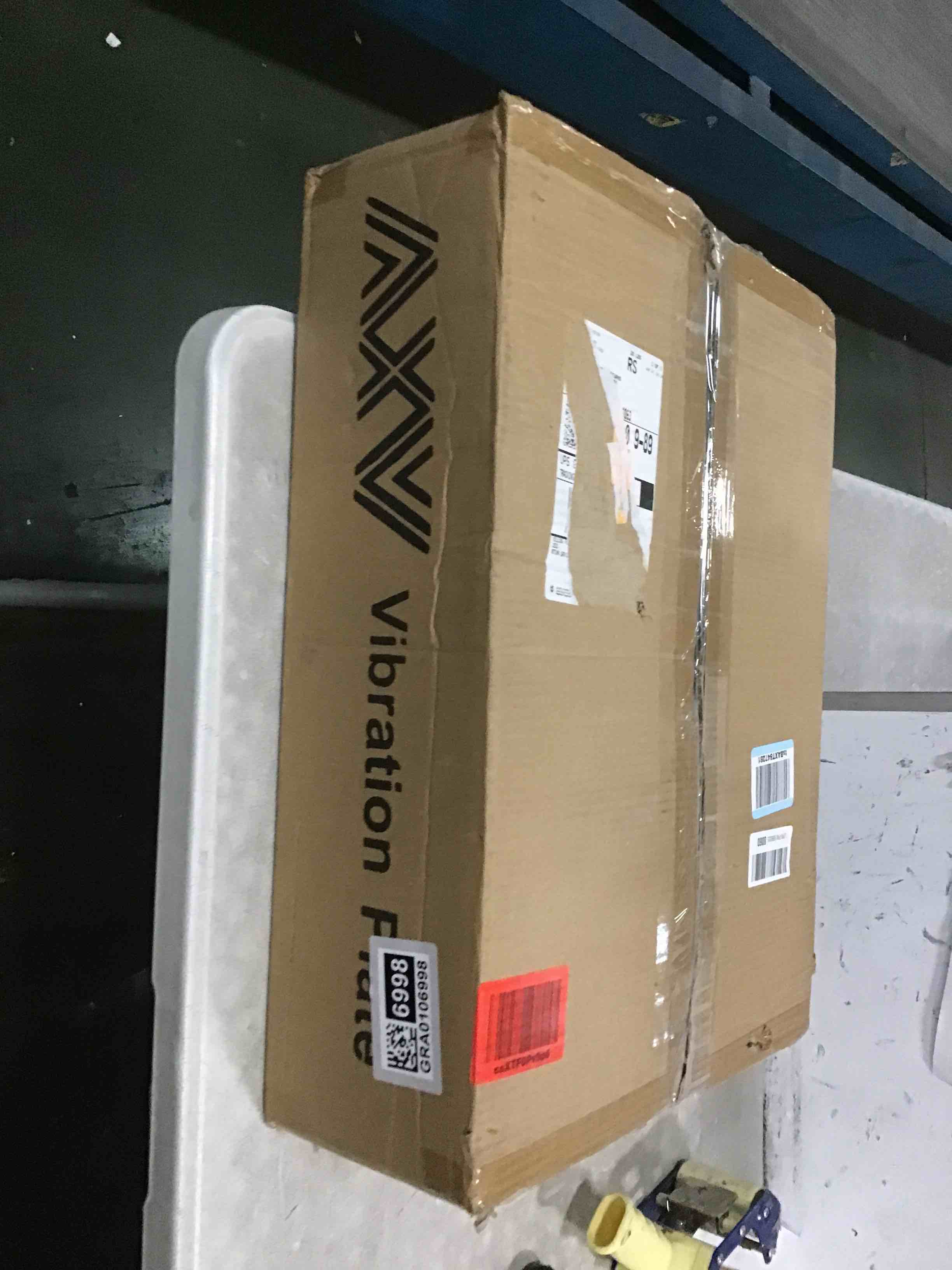 https://s3.amazonaws.com/lotting-images-prod/bidfta/GRA0106998_1732082200428.jpeg