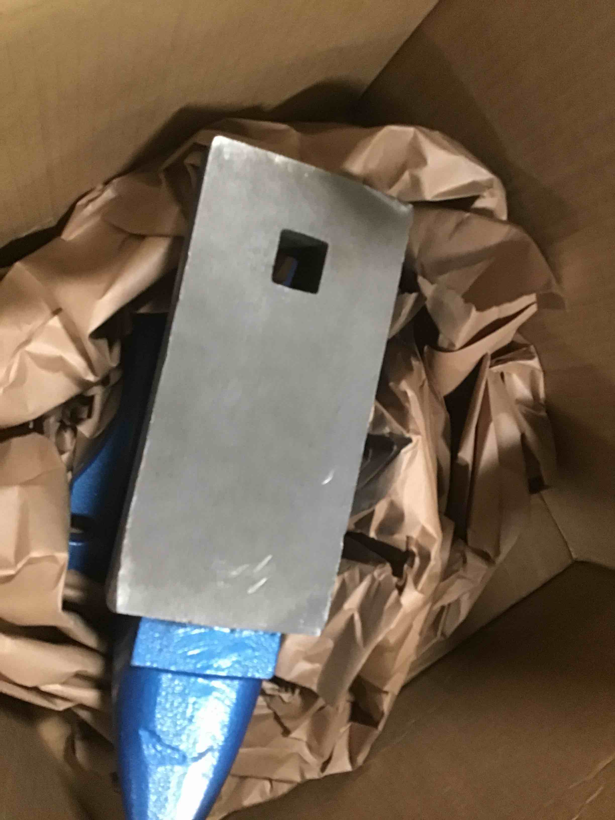 https://s3.amazonaws.com/lotting-images-prod/bidfta/GRA0107102_1732056842427.jpeg
