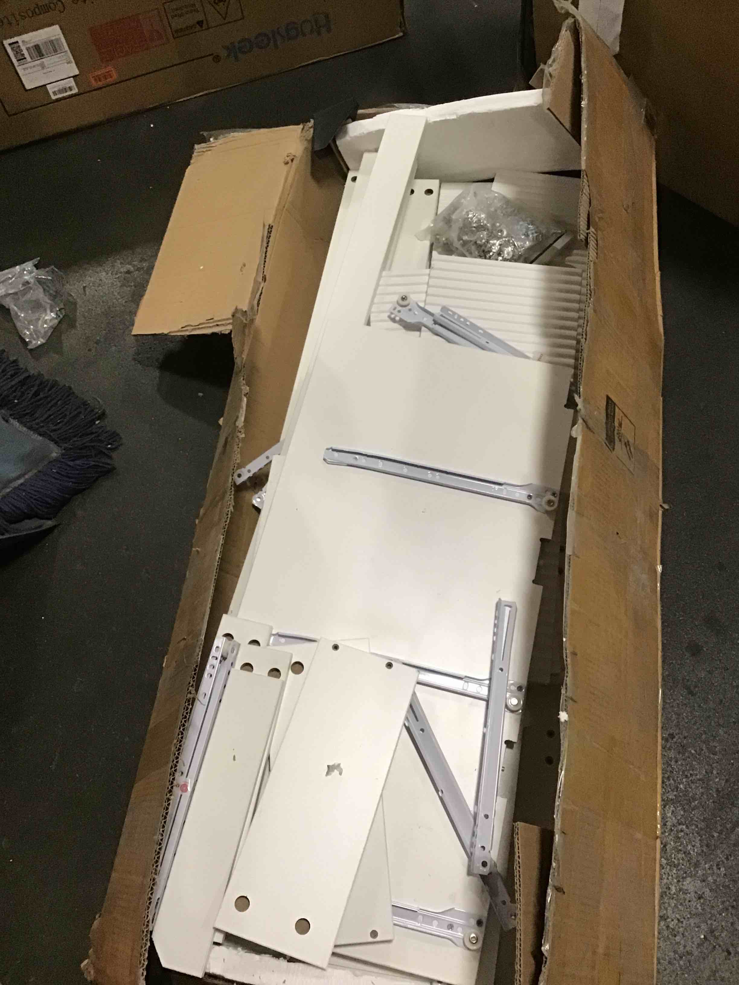 https://s3.amazonaws.com/lotting-images-prod/bidfta/GRA0107109_1732055561715.jpeg