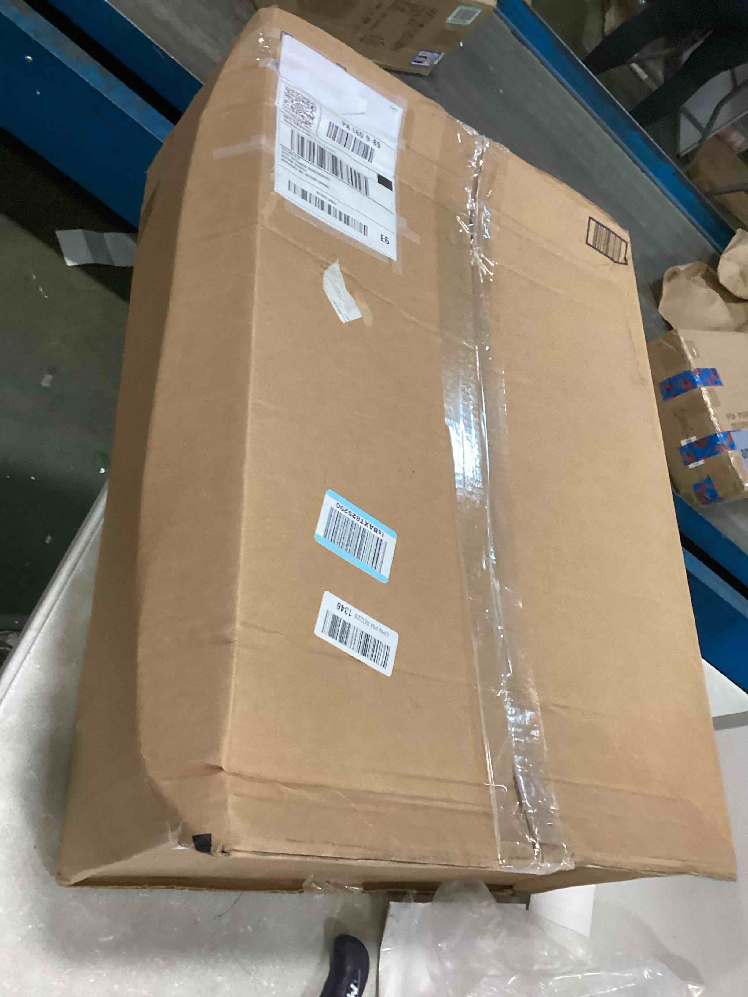 https://s3.amazonaws.com/lotting-images-prod/bidfta/GRA0107657_1731166434403.jpeg