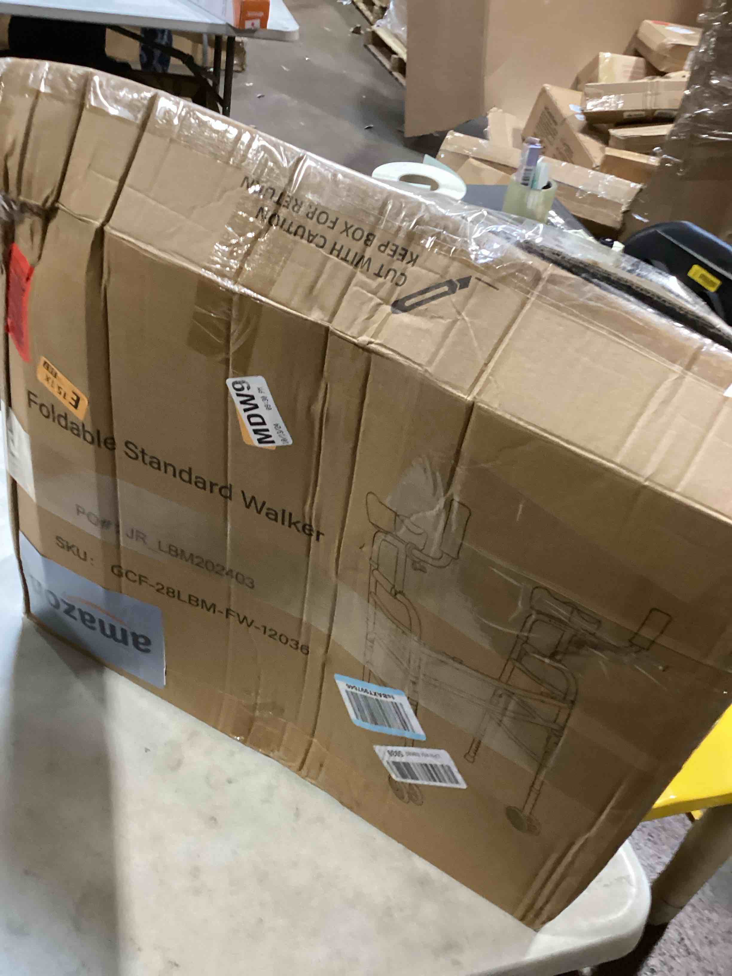 https://s3.amazonaws.com/lotting-images-prod/bidfta/GRA0112676_1733506911352.jpeg