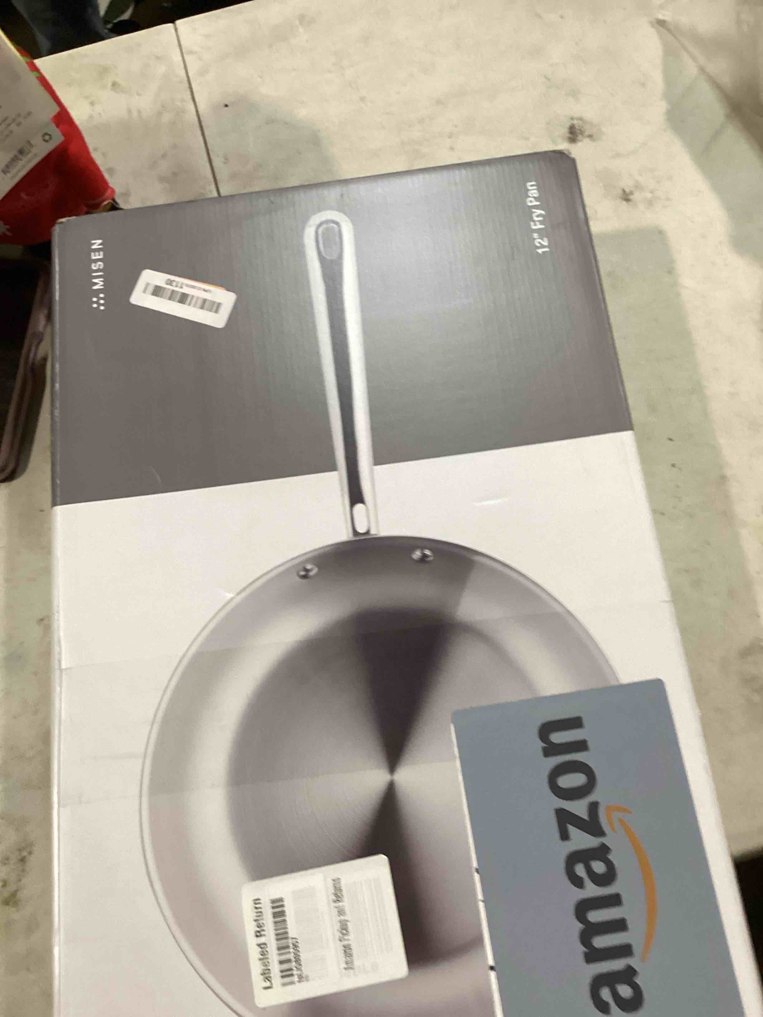 https://s3.amazonaws.com/lotting-images-prod/bidfta/GRA0113072_1733426842936.jpeg