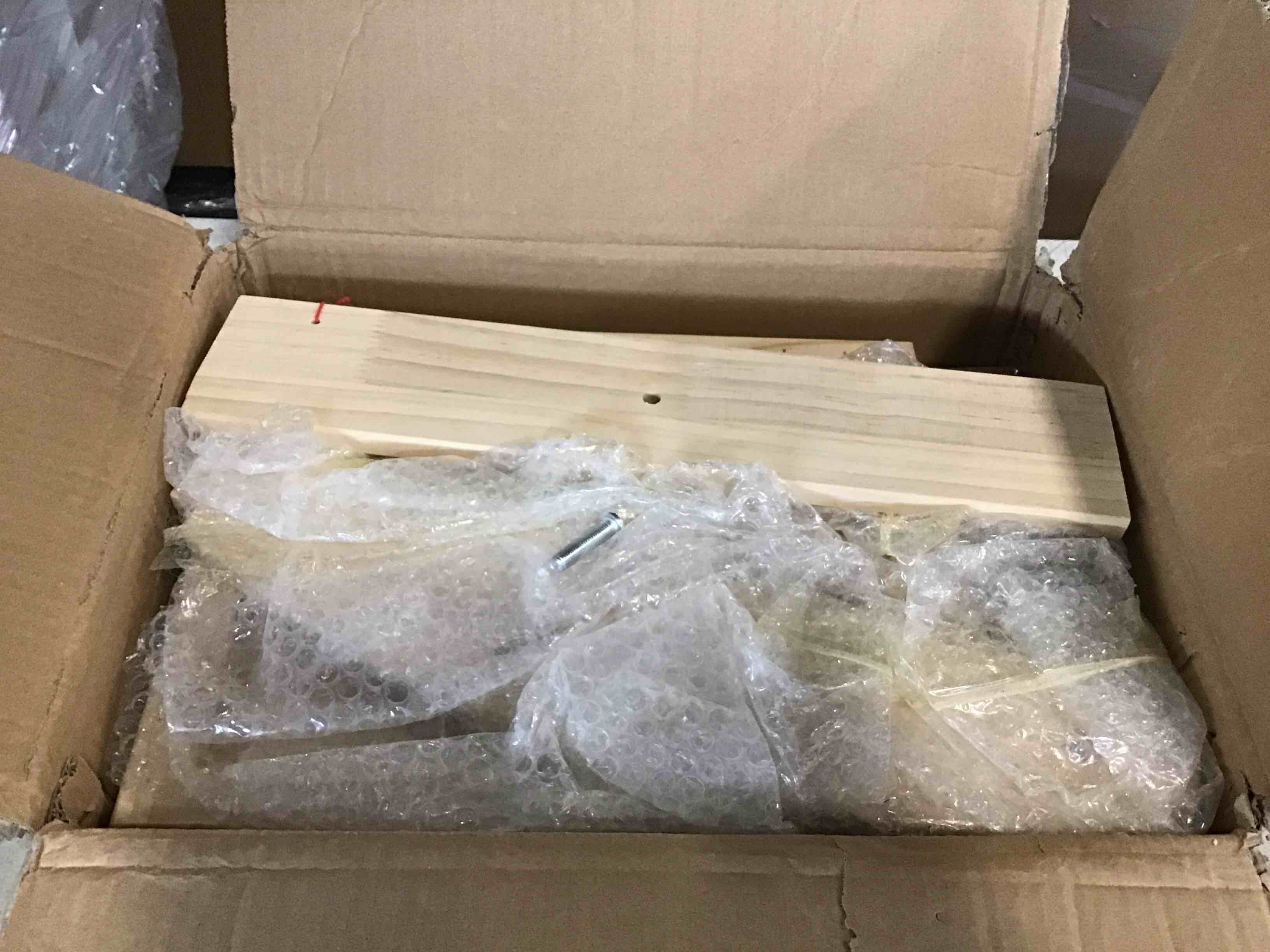 https://s3.amazonaws.com/lotting-images-prod/bidfta/GRA0114068_1729687168936.jpeg