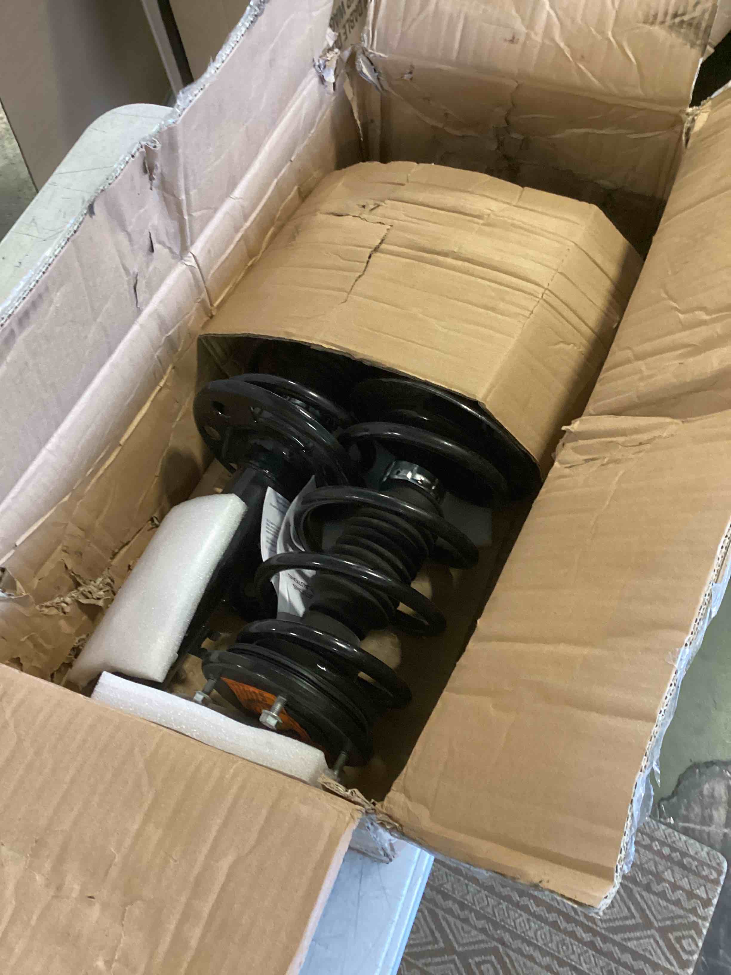 https://s3.amazonaws.com/lotting-images-prod/bidfta/GRA0114746_1728672221565.jpeg