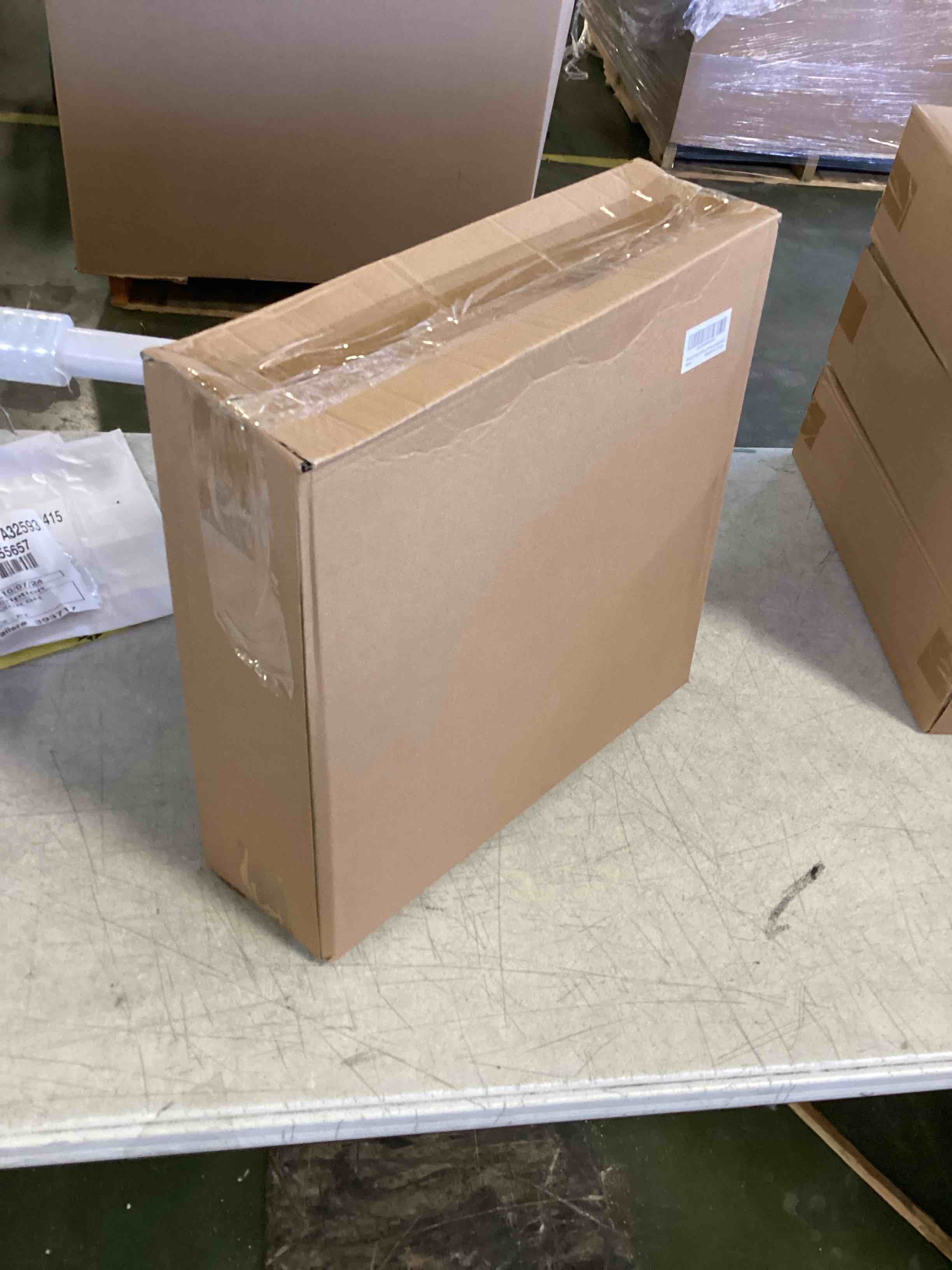 https://s3.amazonaws.com/lotting-images-prod/bidfta/GRA0115452_1728486575170.jpeg