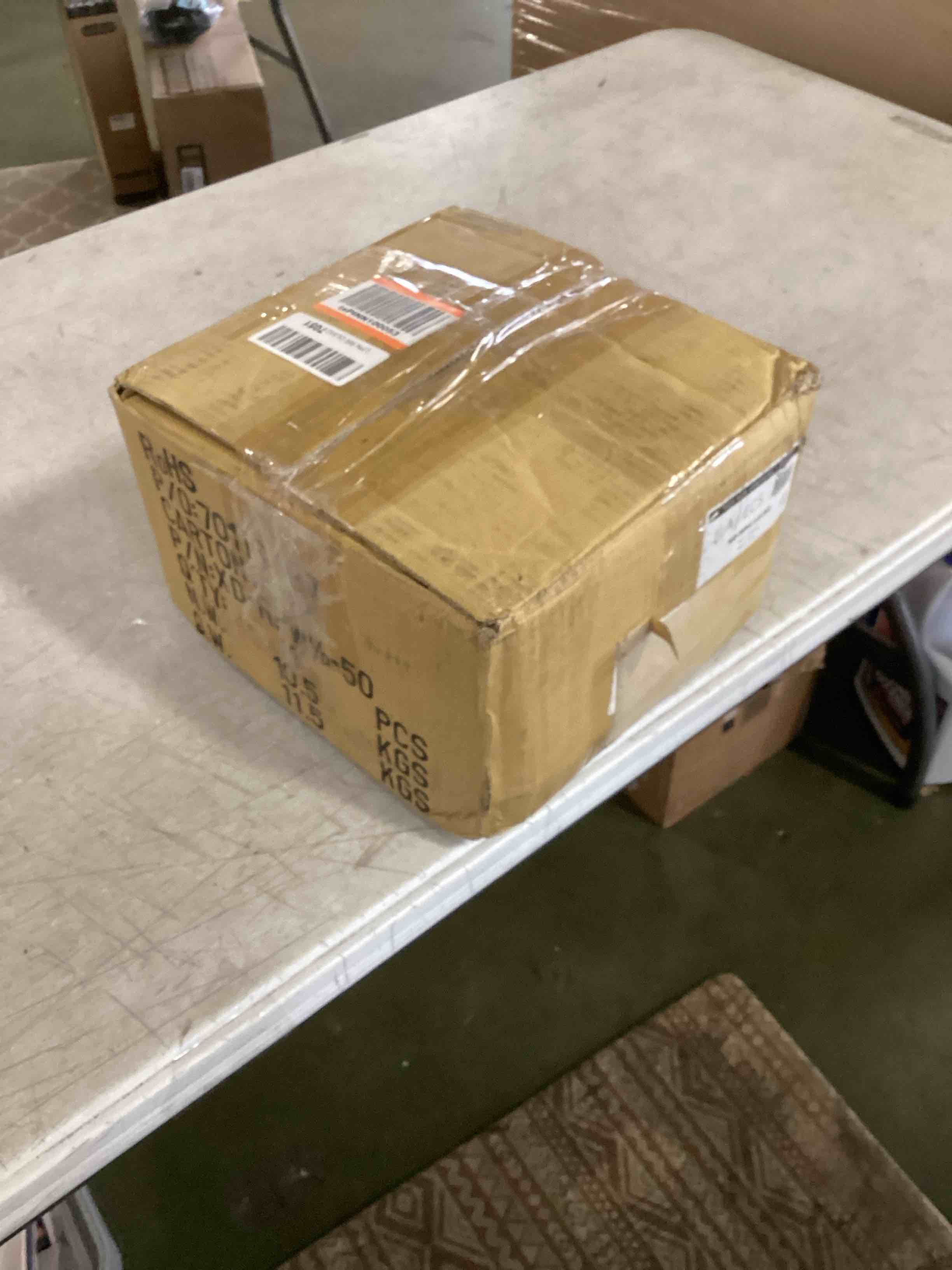https://s3.amazonaws.com/lotting-images-prod/bidfta/GRA0115615_1727800945955.jpeg