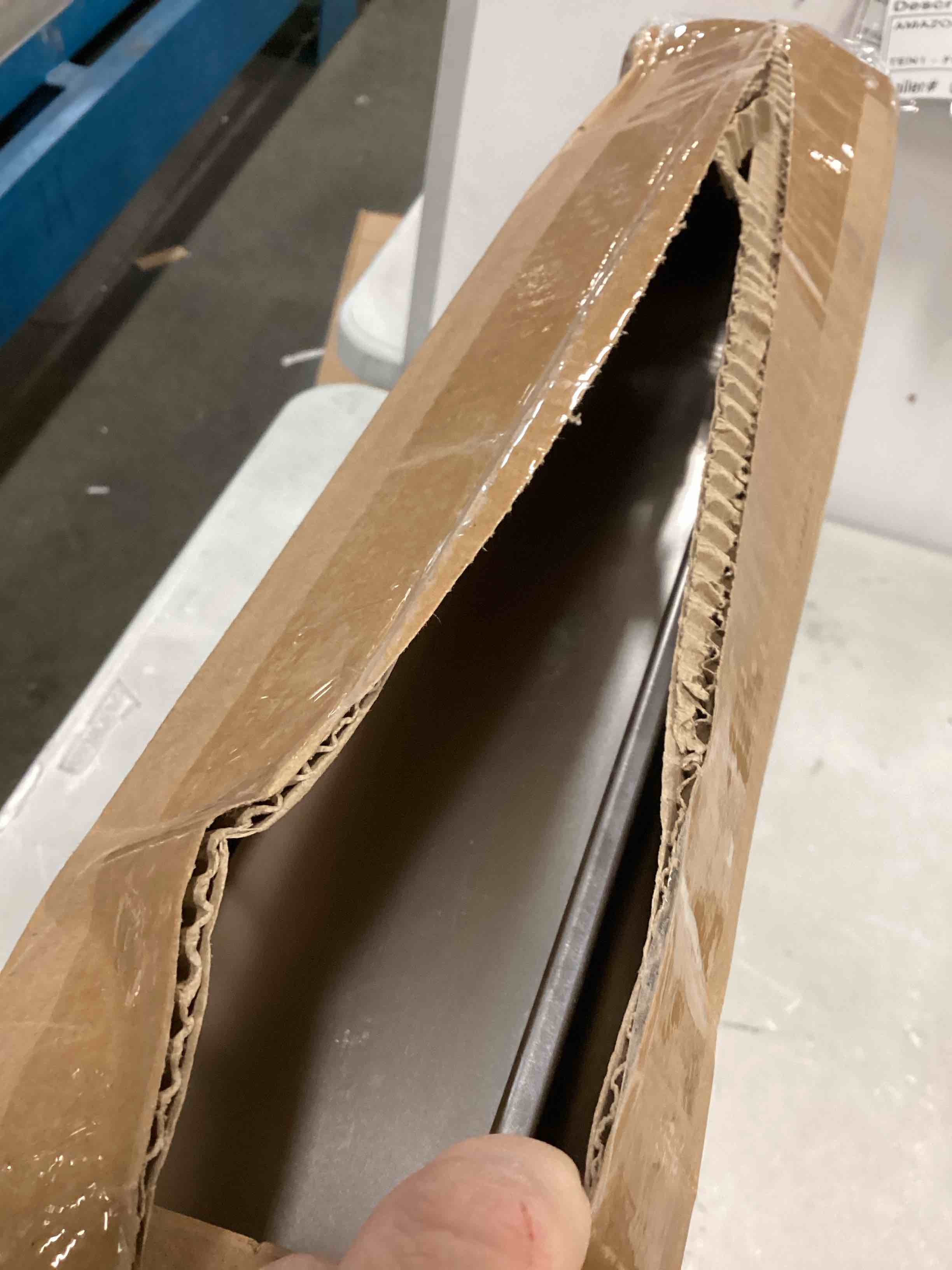 https://s3.amazonaws.com/lotting-images-prod/bidfta/GRA0116297_1728450570679.jpeg