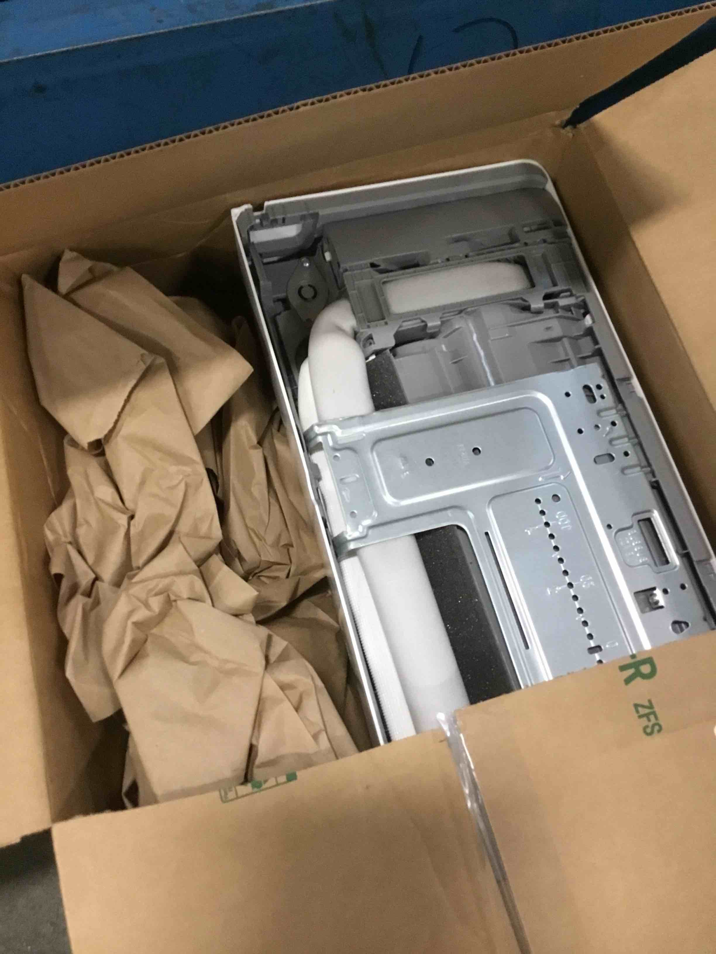 https://s3.amazonaws.com/lotting-images-prod/bidfta/GRA0116361_1728441122198.jpeg