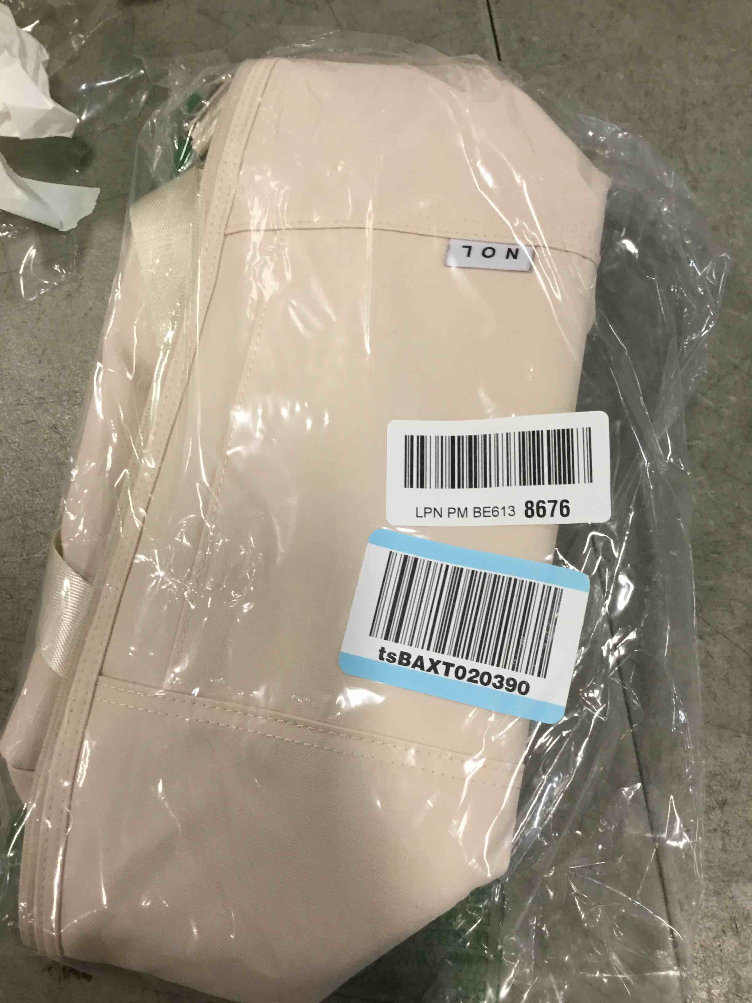 https://s3.amazonaws.com/lotting-images-prod/bidfta/GRA0117409_1727746698162.jpeg
