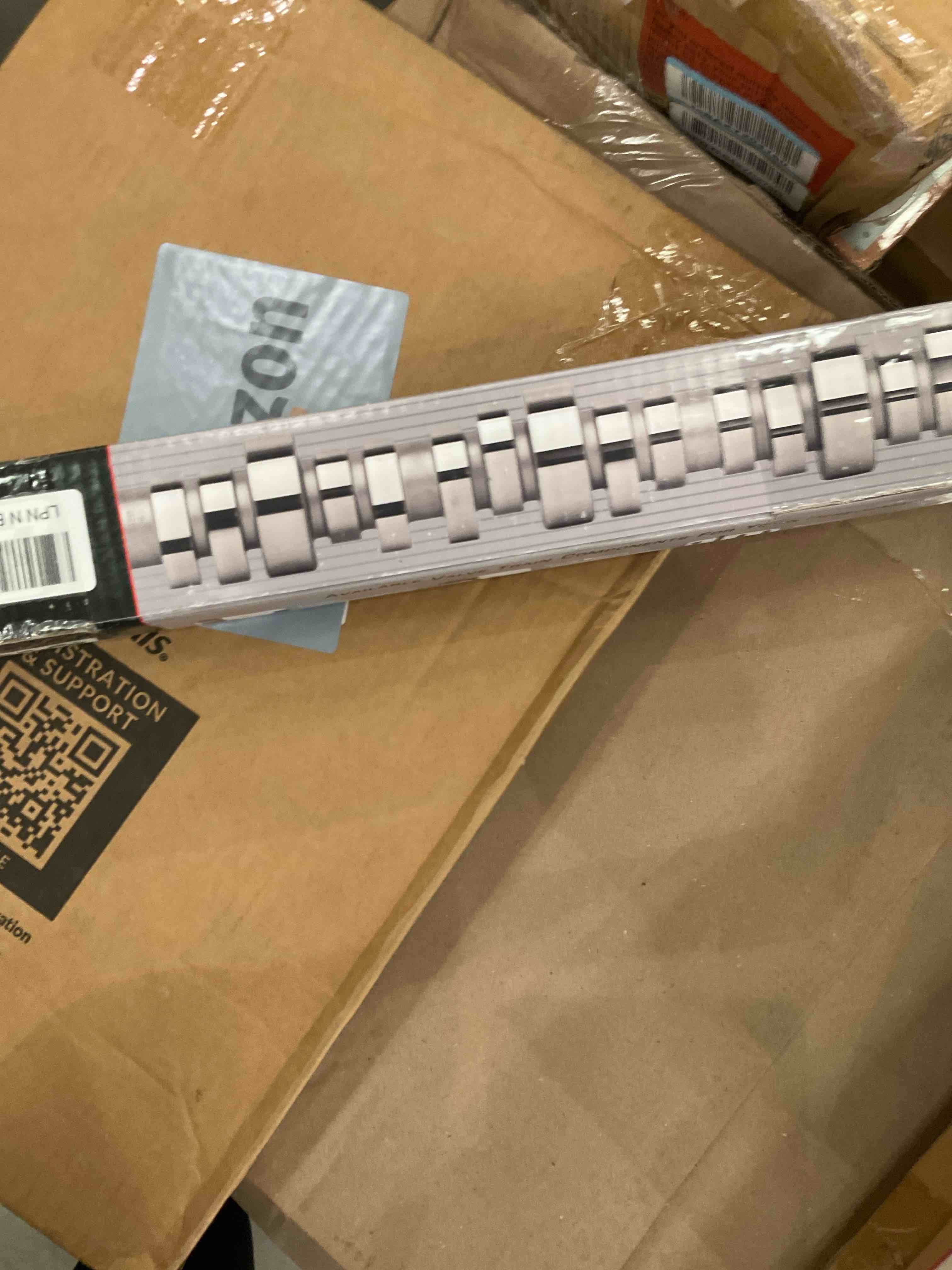 https://s3.amazonaws.com/lotting-images-prod/bidfta/GRA0121170_1726239200010.jpeg
