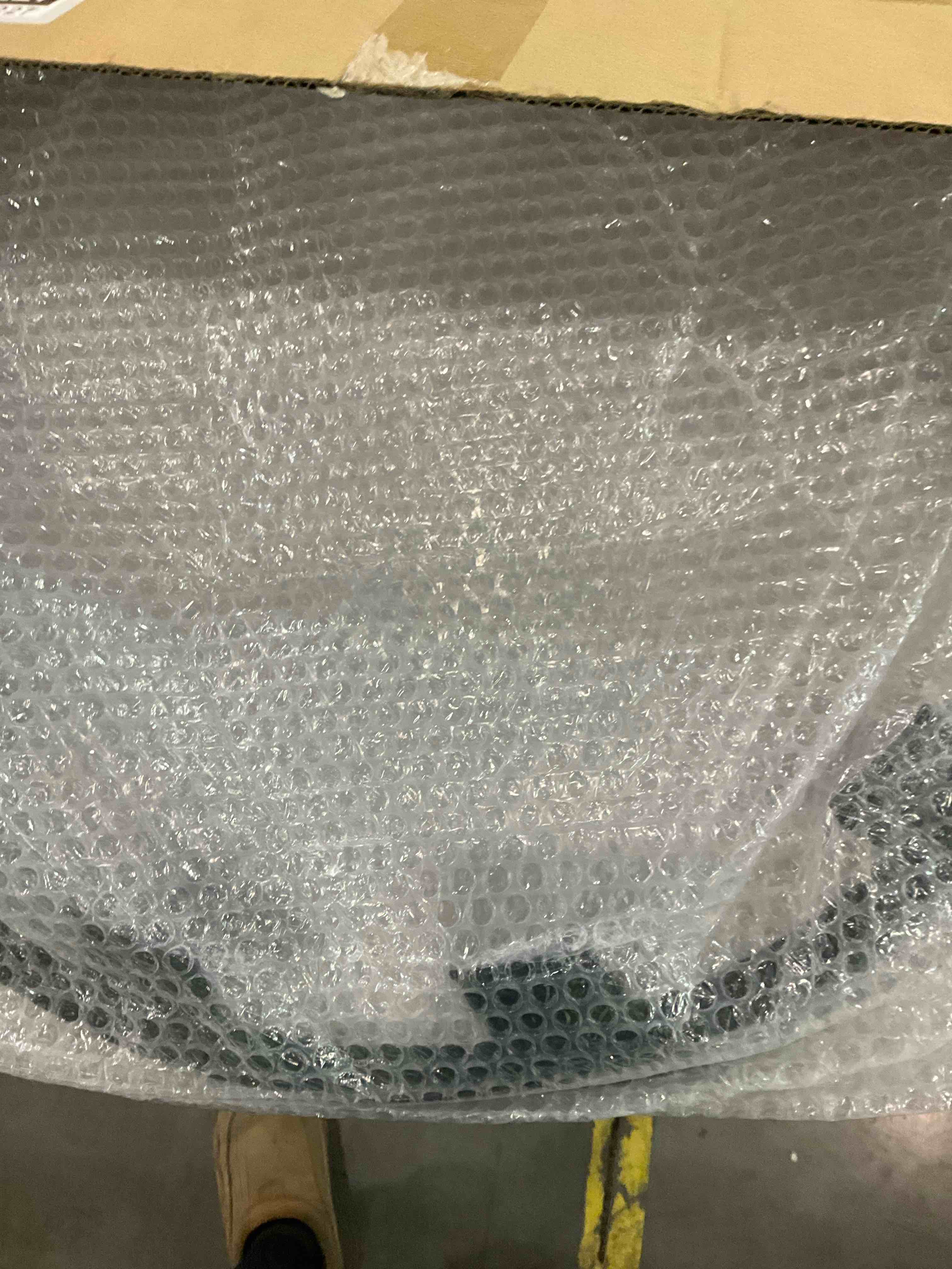https://s3.amazonaws.com/lotting-images-prod/bidfta/GRA0121227_1726229482761.jpeg