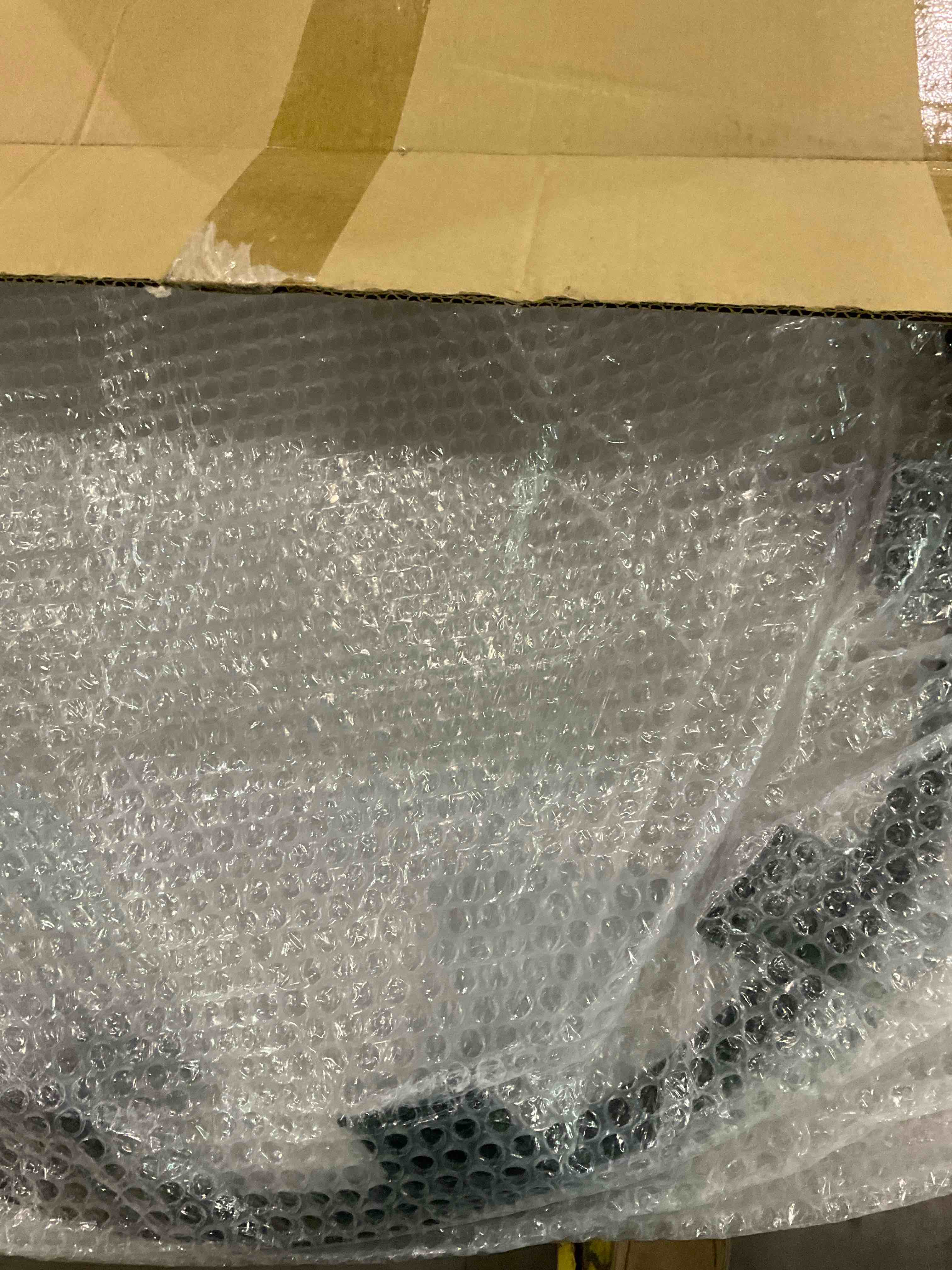 https://s3.amazonaws.com/lotting-images-prod/bidfta/GRA0121227_1726229486170.jpeg