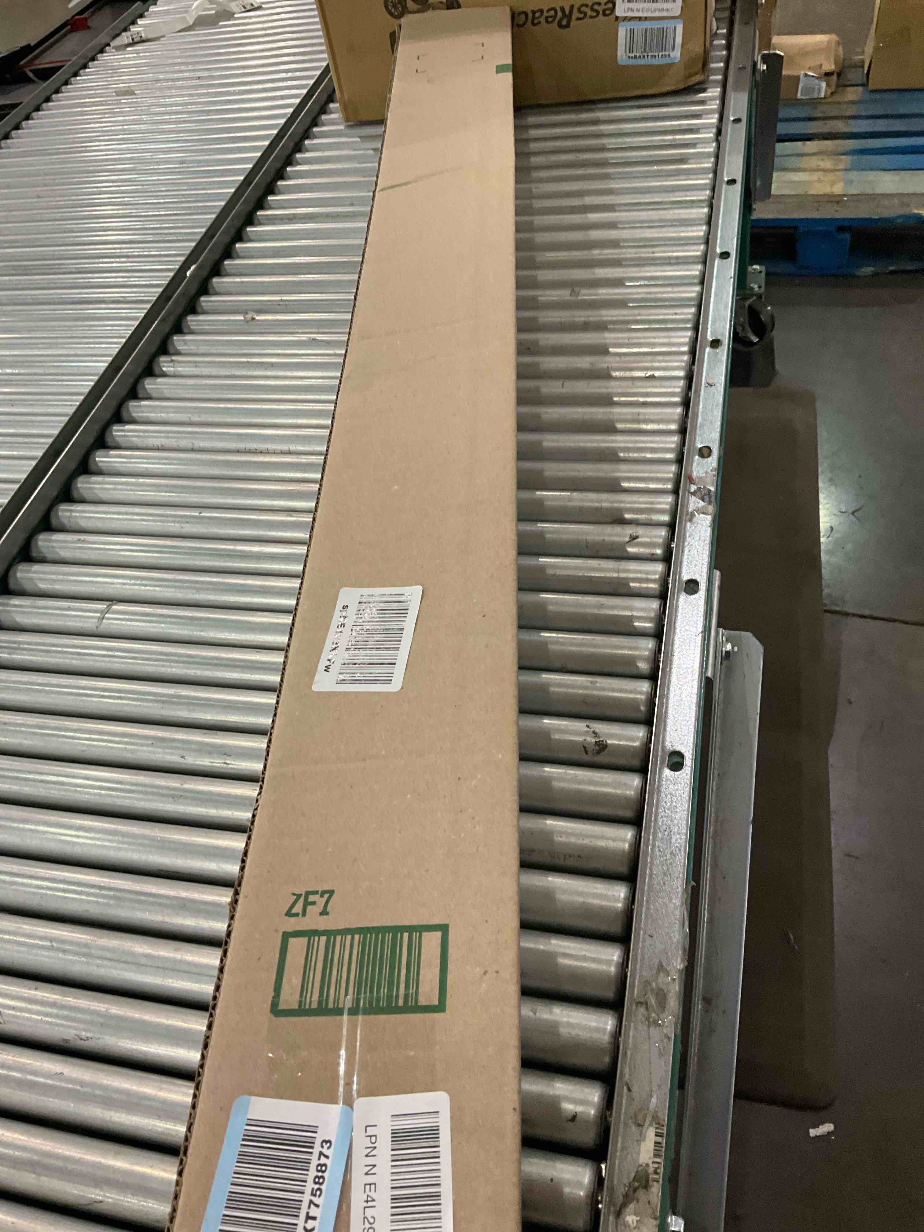 https://s3.amazonaws.com/lotting-images-prod/bidfta/GRA0121934_1726149455607.jpeg