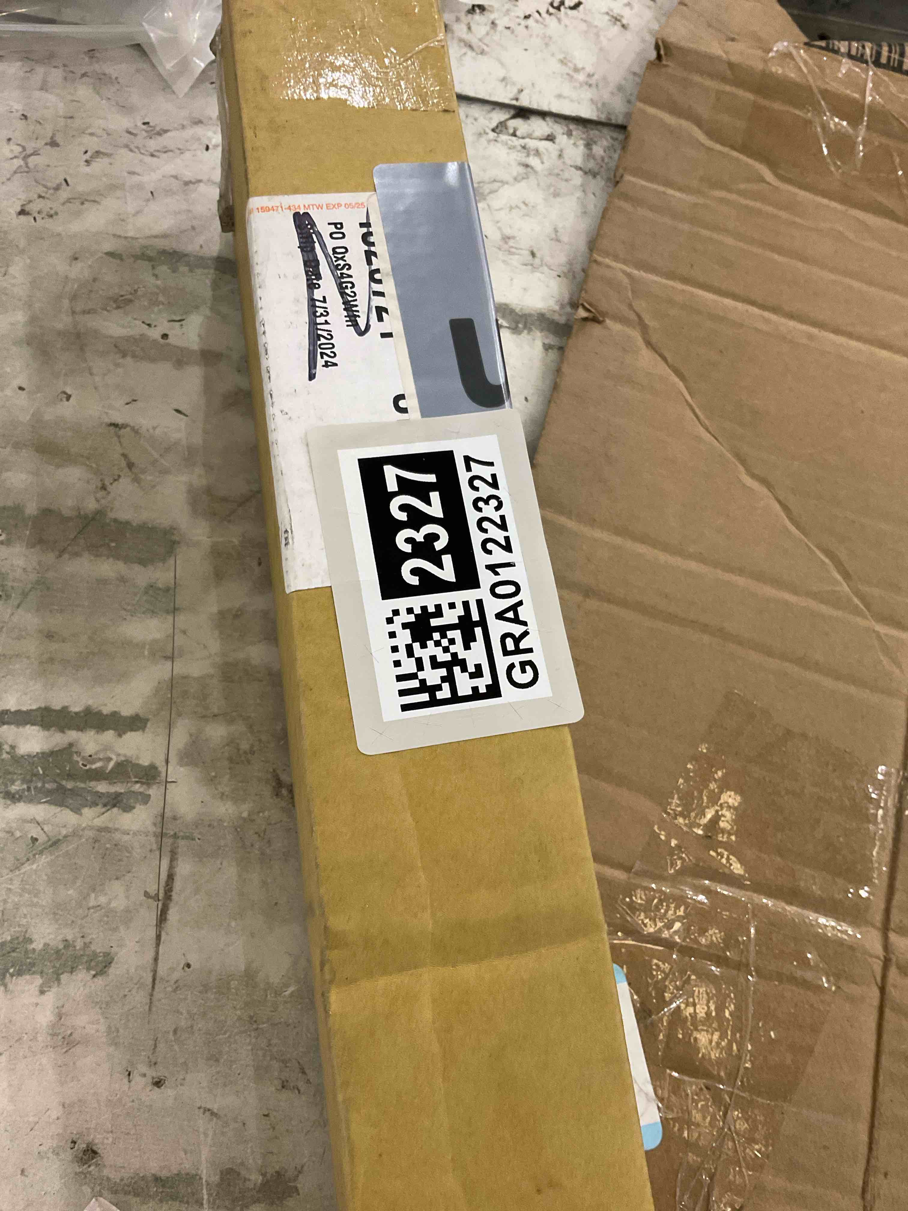 https://s3.amazonaws.com/lotting-images-prod/bidfta/GRA0122327_1727708364220.jpeg