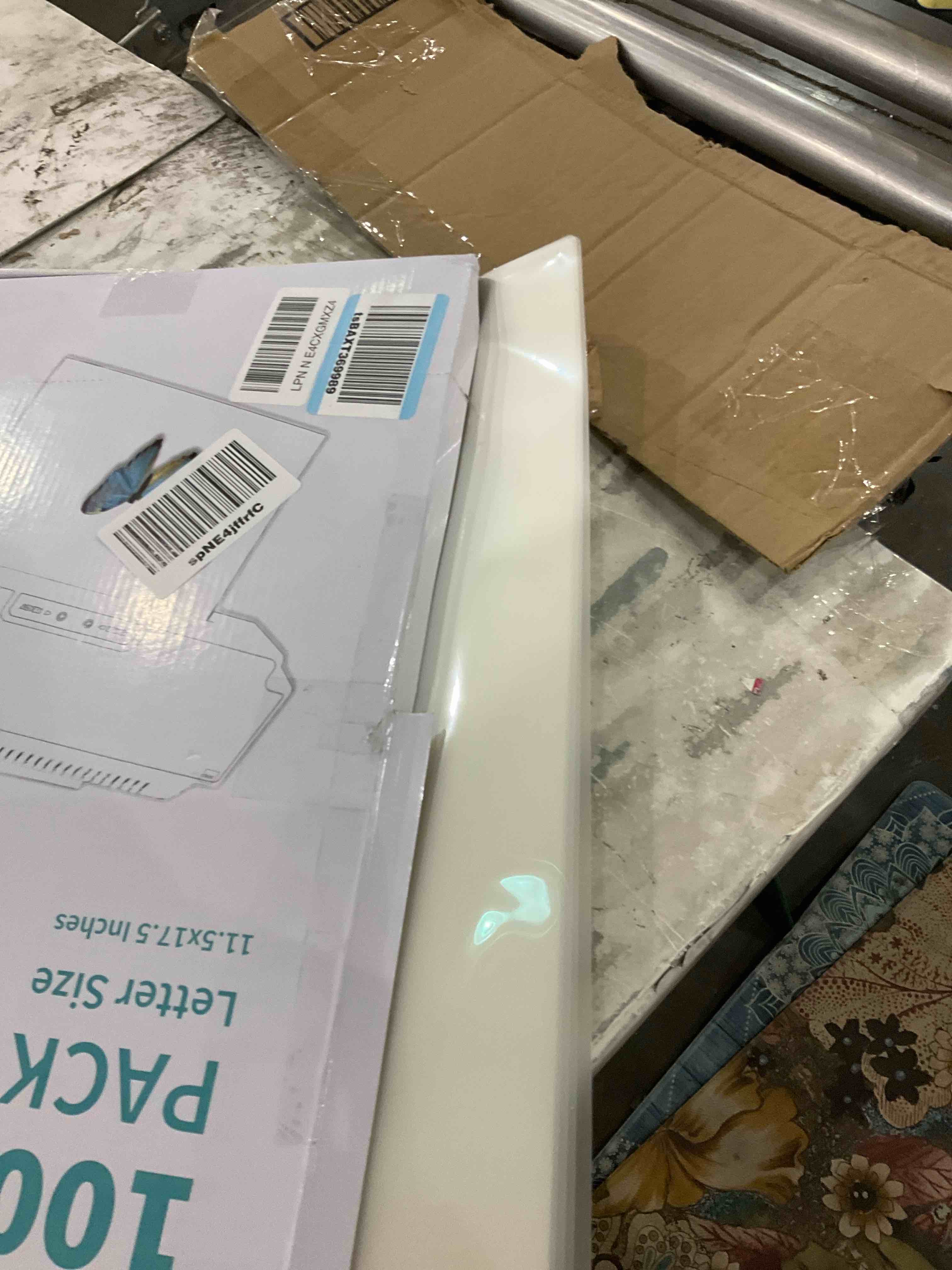 https://s3.amazonaws.com/lotting-images-prod/bidfta/GRA0122742_1727345971748.jpeg