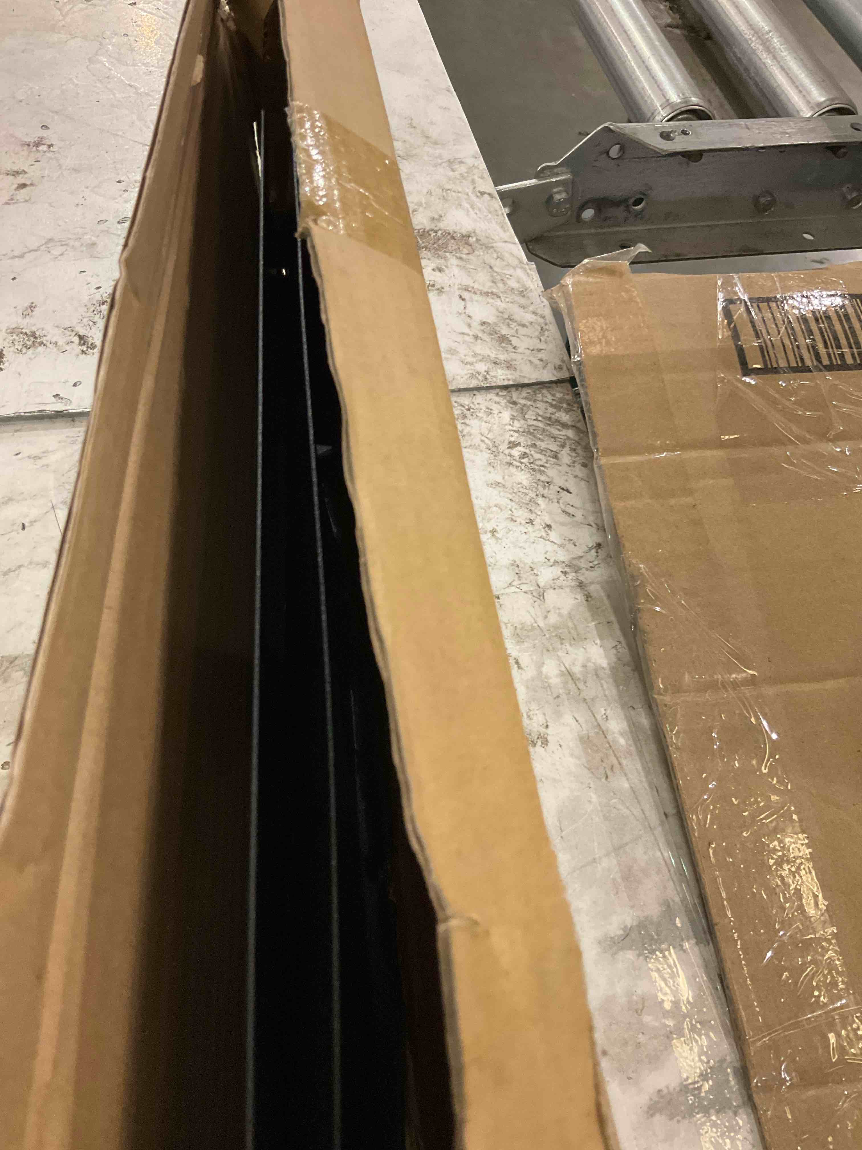 https://s3.amazonaws.com/lotting-images-prod/bidfta/GRA0122759_1727288465974.jpeg