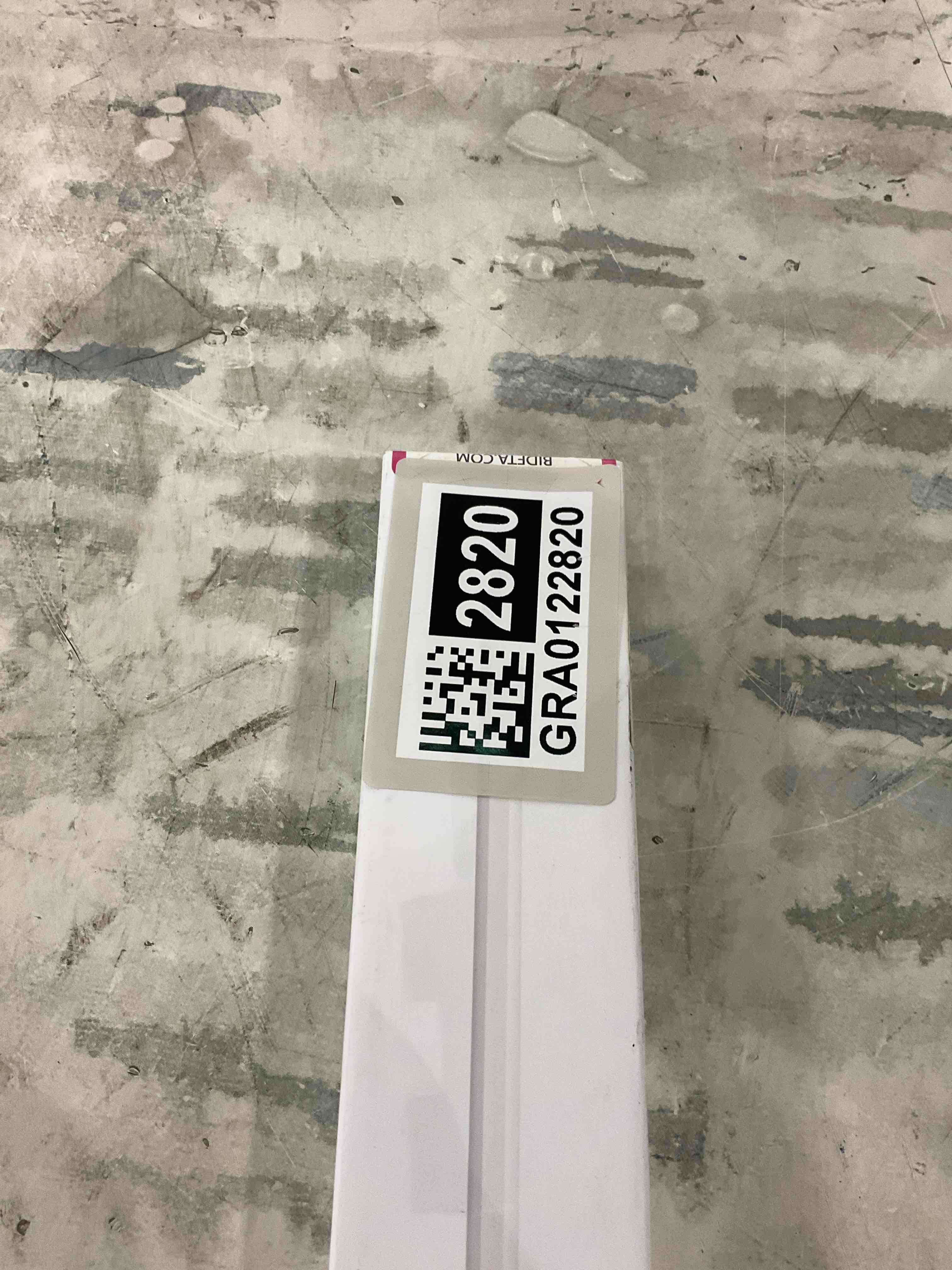 https://s3.amazonaws.com/lotting-images-prod/bidfta/GRA0122820_1727279649891.jpeg