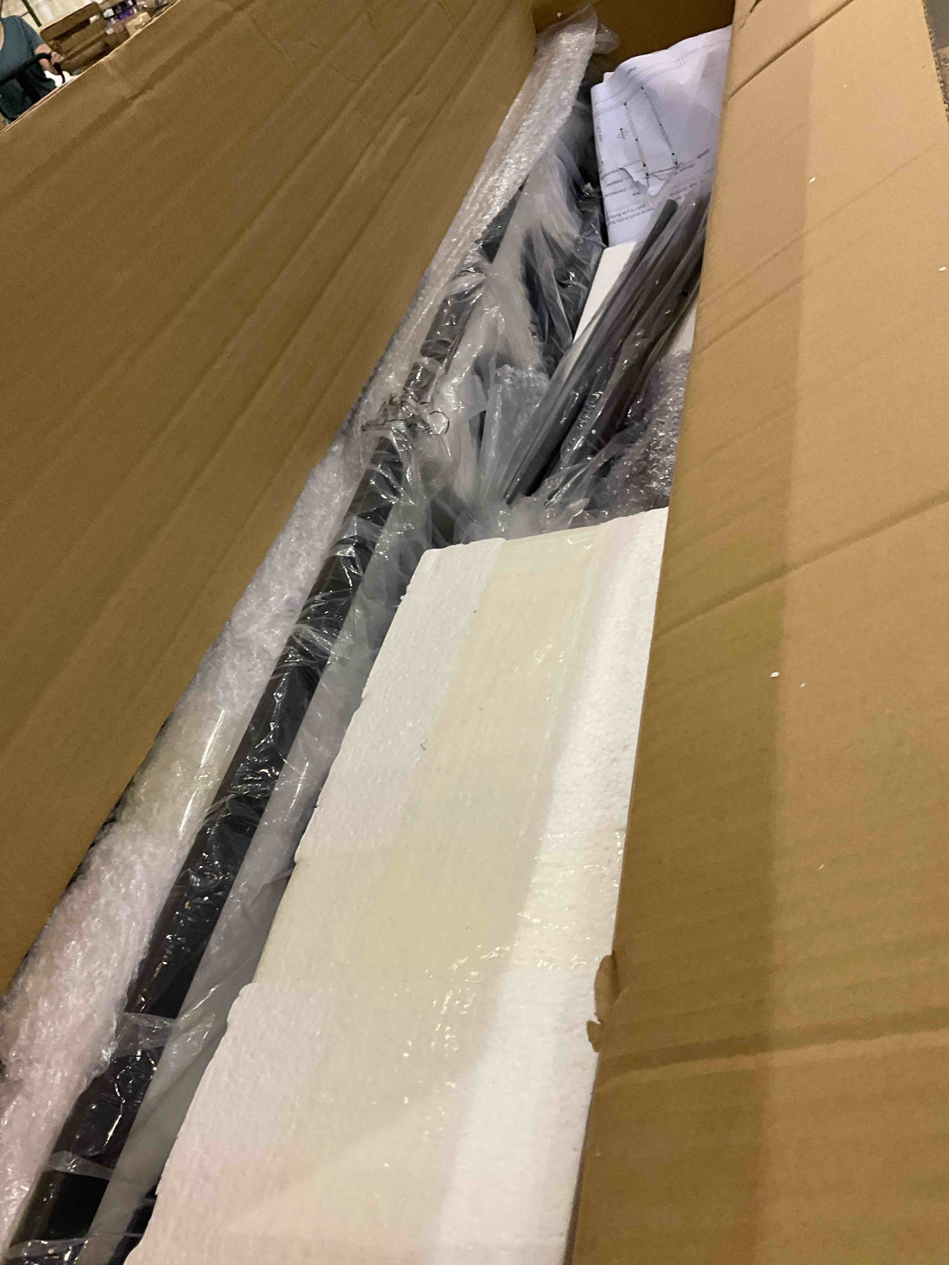 https://s3.amazonaws.com/lotting-images-prod/bidfta/GRA0123136_1727097859444.jpeg