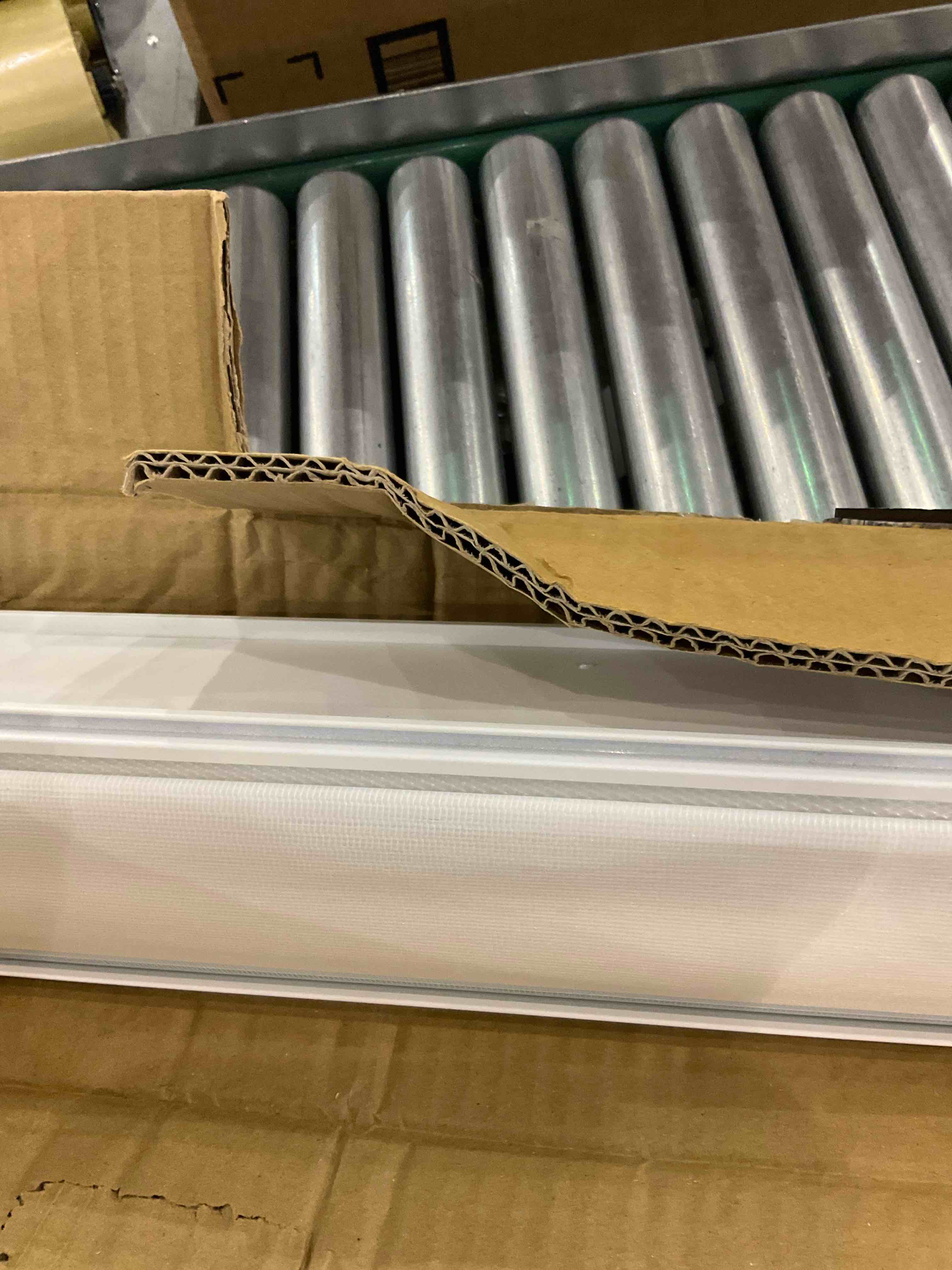 https://s3.amazonaws.com/lotting-images-prod/bidfta/GRA0123439_1726745218927.jpeg
