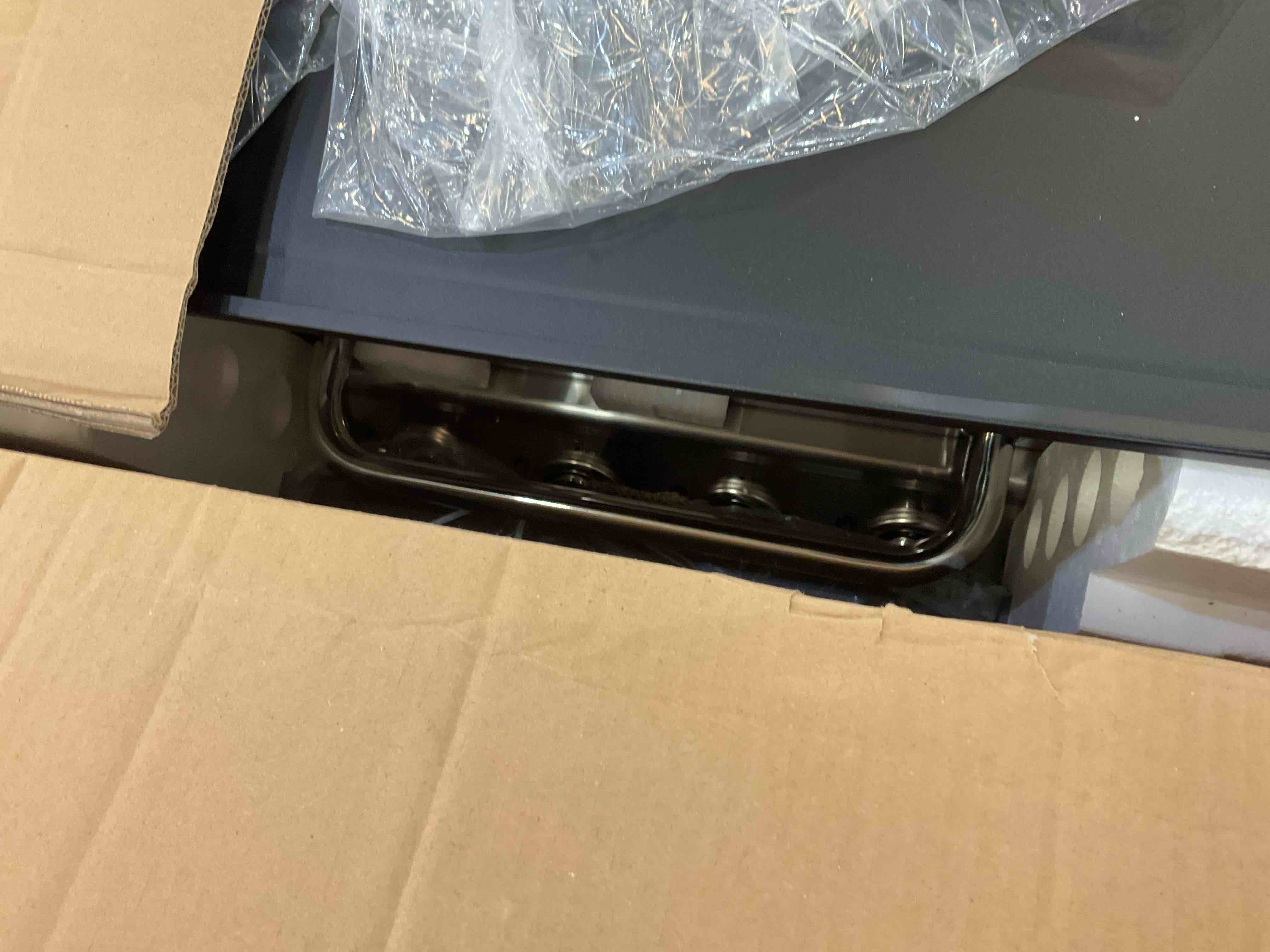 https://s3.amazonaws.com/lotting-images-prod/bidfta/GRA0123654_1726591429708.jpeg