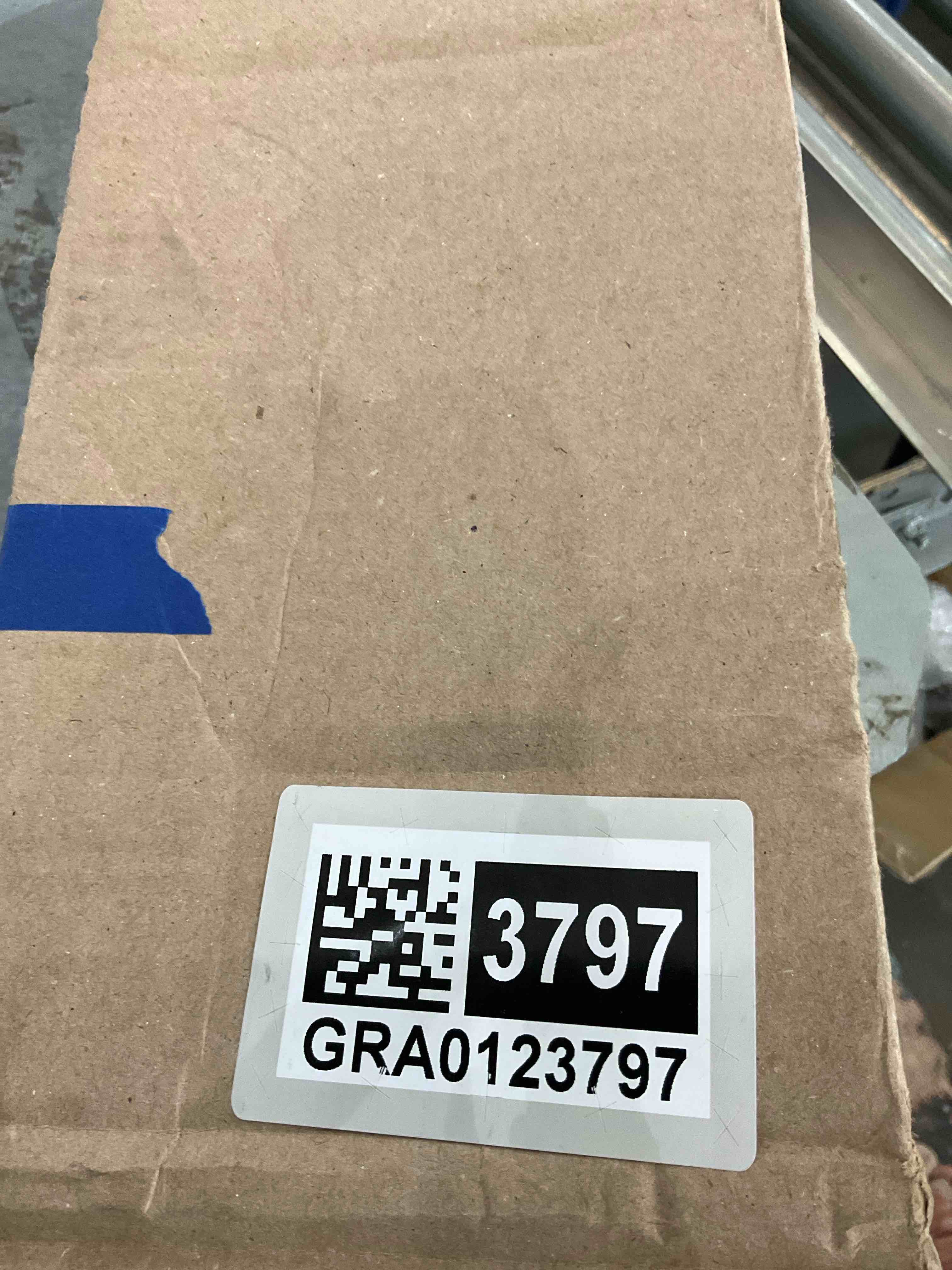 https://s3.amazonaws.com/lotting-images-prod/bidfta/GRA0123797_1726500300467.jpeg