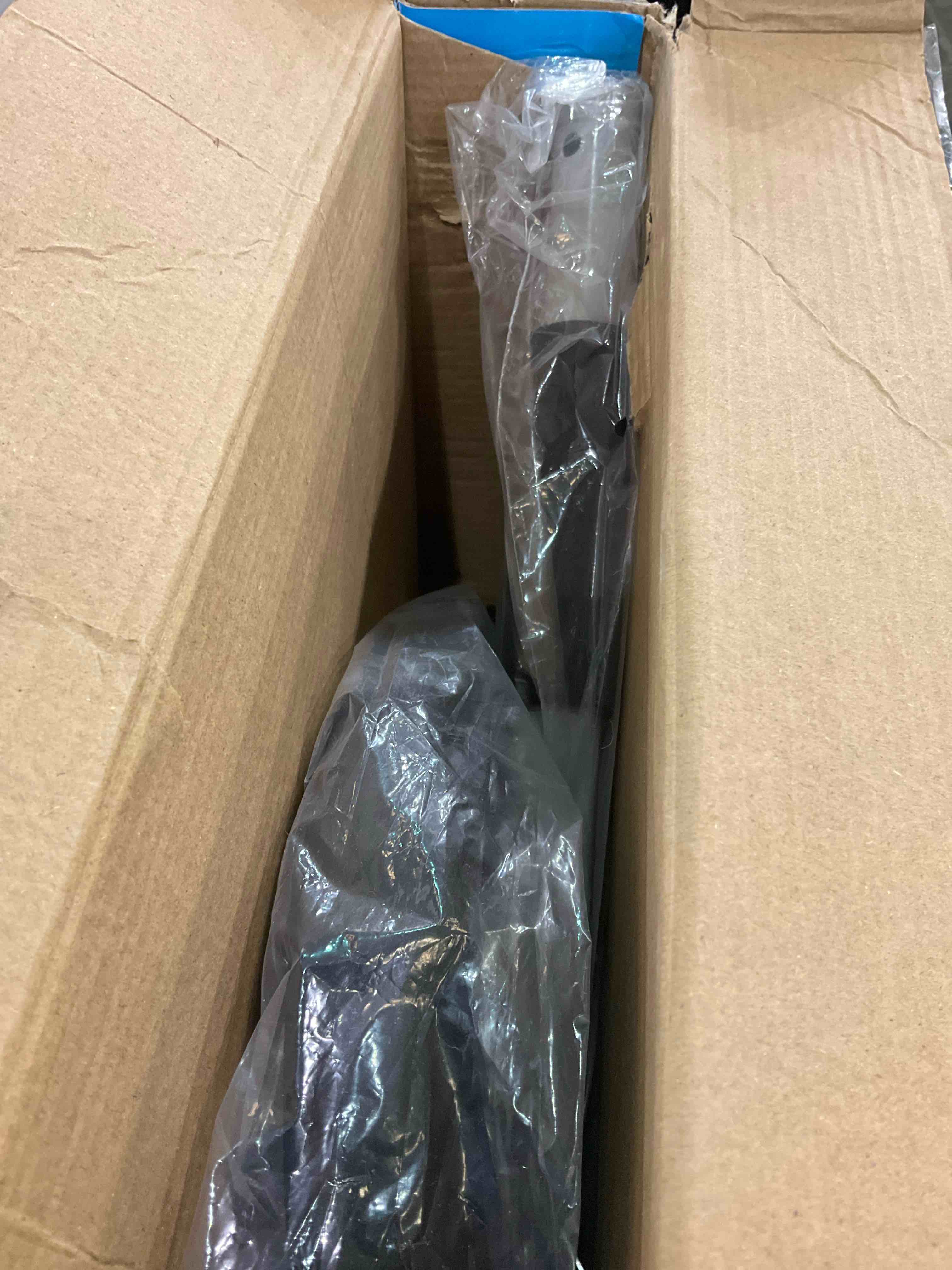 https://s3.amazonaws.com/lotting-images-prod/bidfta/GRA0123979_1726241899508.jpeg