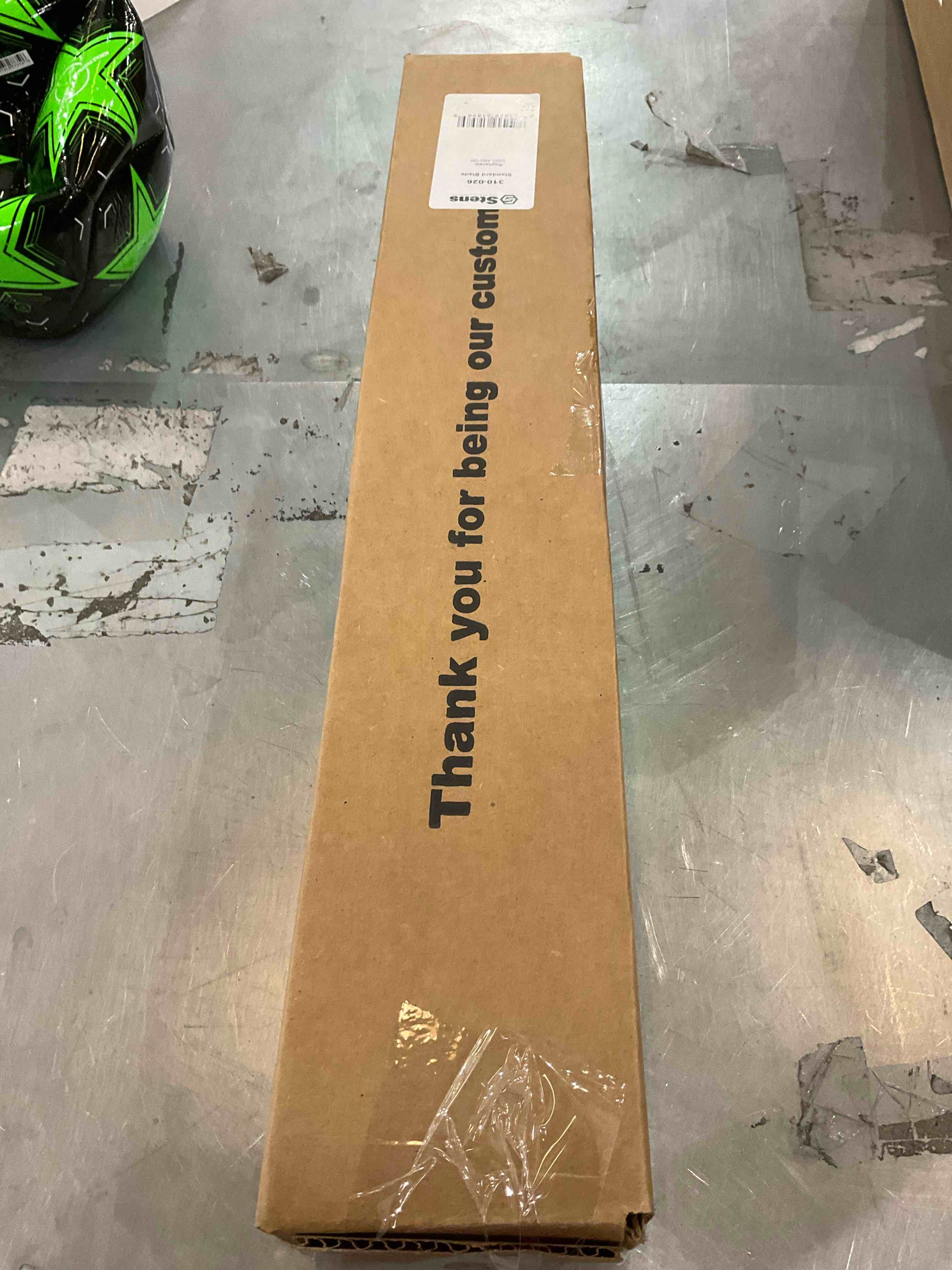 https://s3.amazonaws.com/lotting-images-prod/bidfta/GRA0124627_1731608363954.jpeg