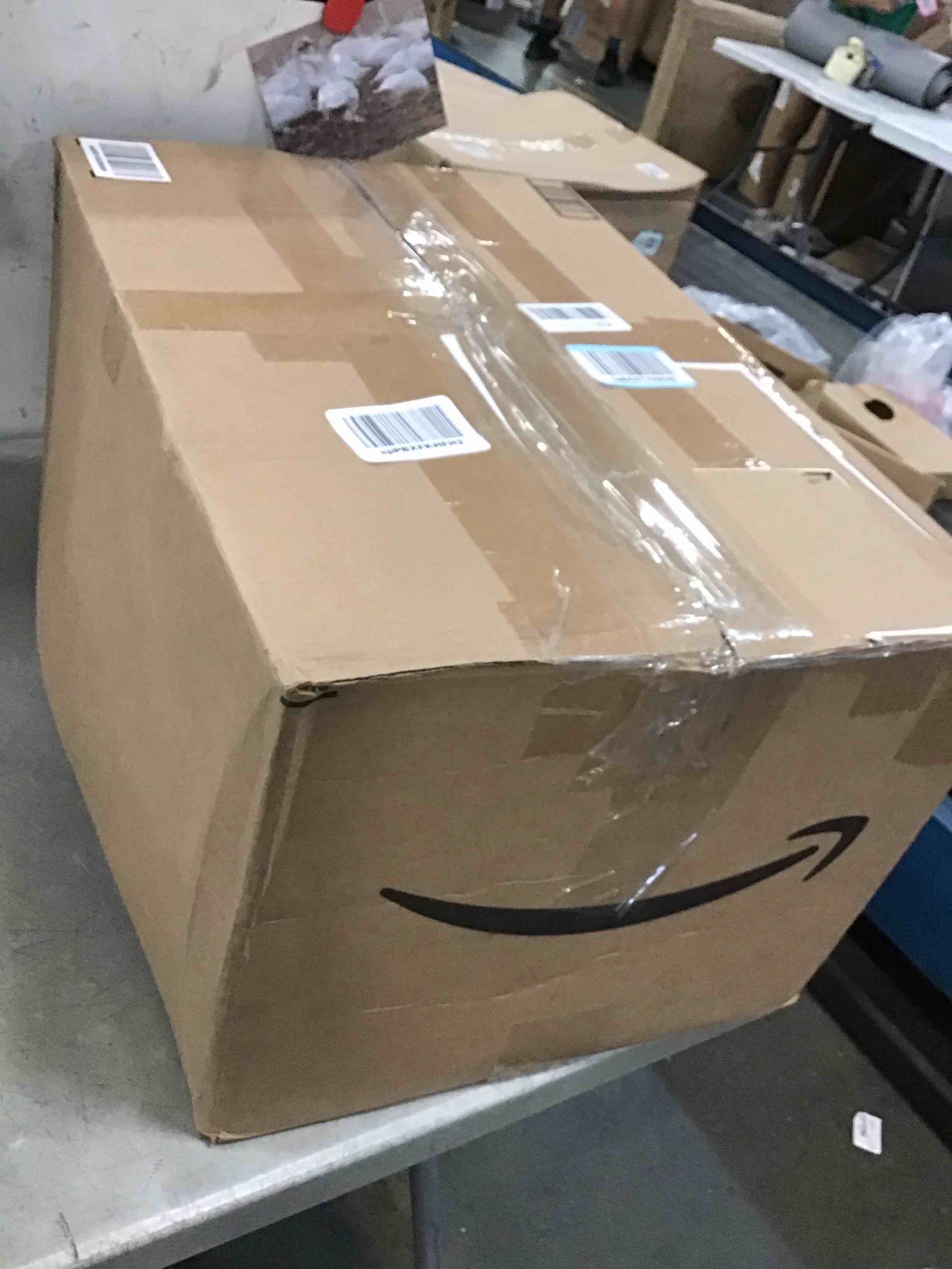 https://s3.amazonaws.com/lotting-images-prod/bidfta/GRA0126090_1727379621330.jpeg