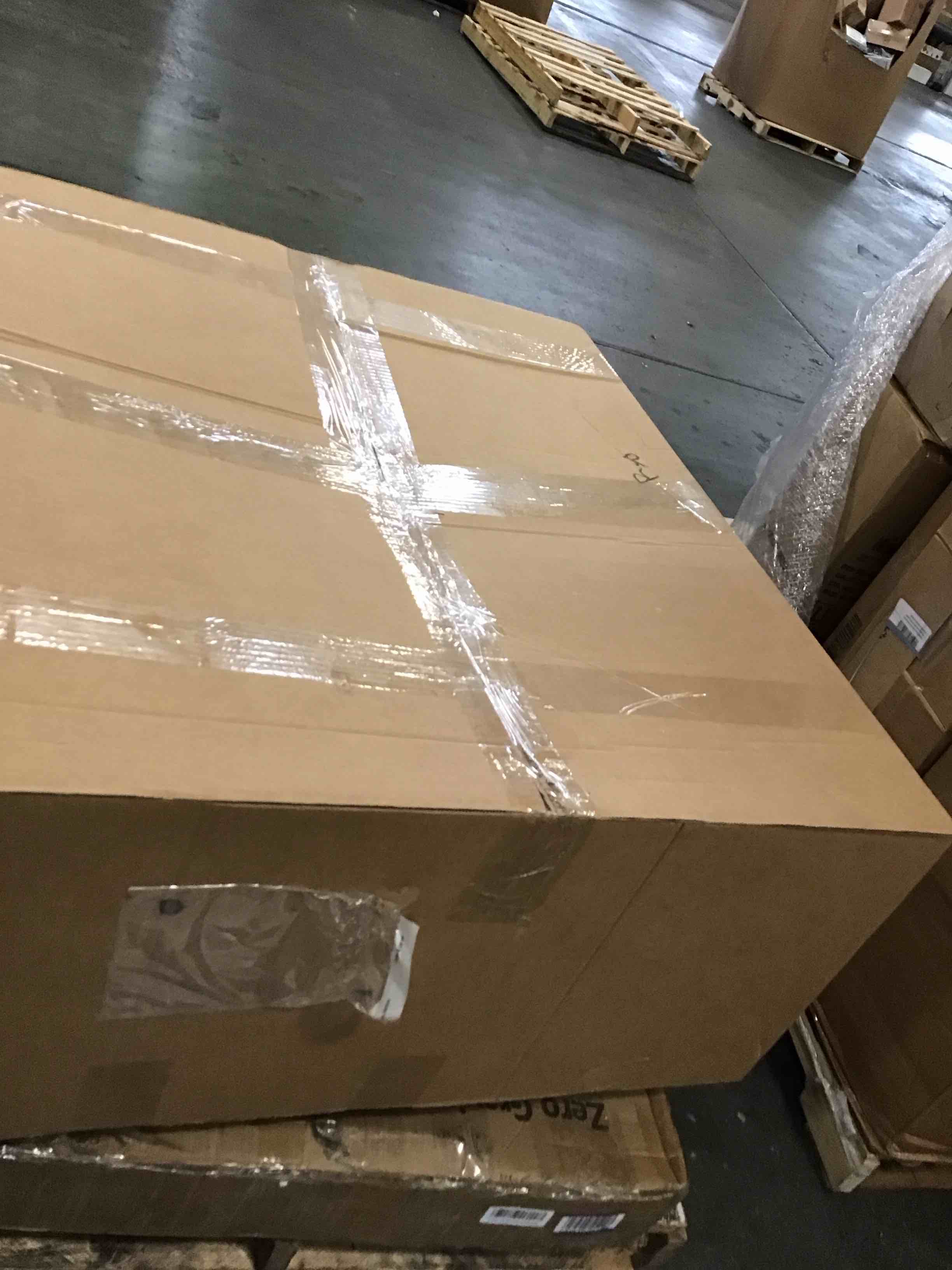 https://s3.amazonaws.com/lotting-images-prod/bidfta/GRA0126389_1727293547621.jpeg
