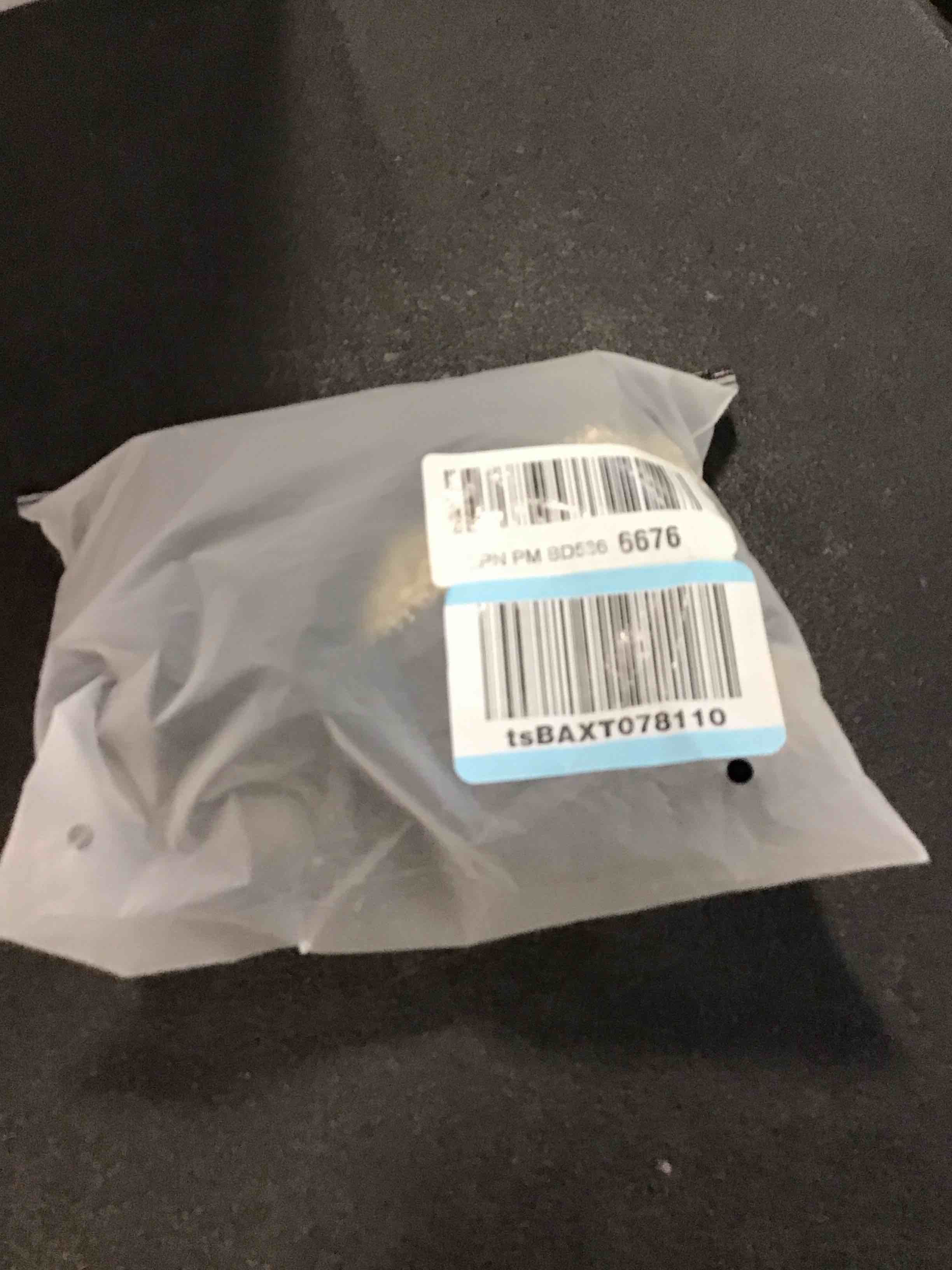 https://s3.amazonaws.com/lotting-images-prod/bidfta/GRA0126583_1727208885157.jpeg