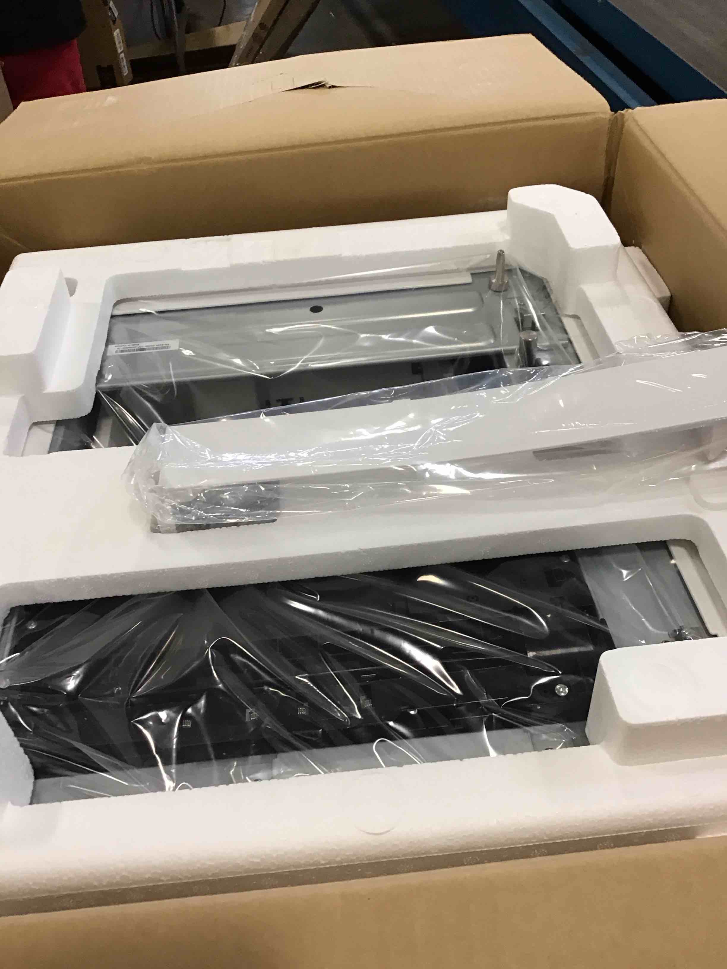 https://s3.amazonaws.com/lotting-images-prod/bidfta/GRA0127972_1726595099674.jpeg