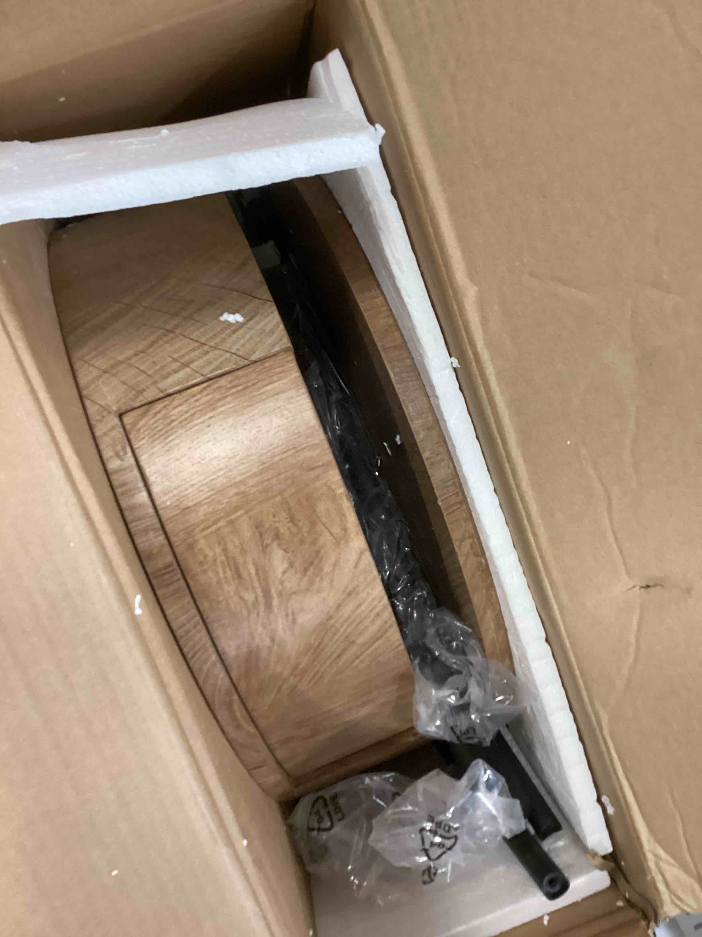 https://s3.amazonaws.com/lotting-images-prod/bidfta/GRA0128931_1729619645102.jpeg