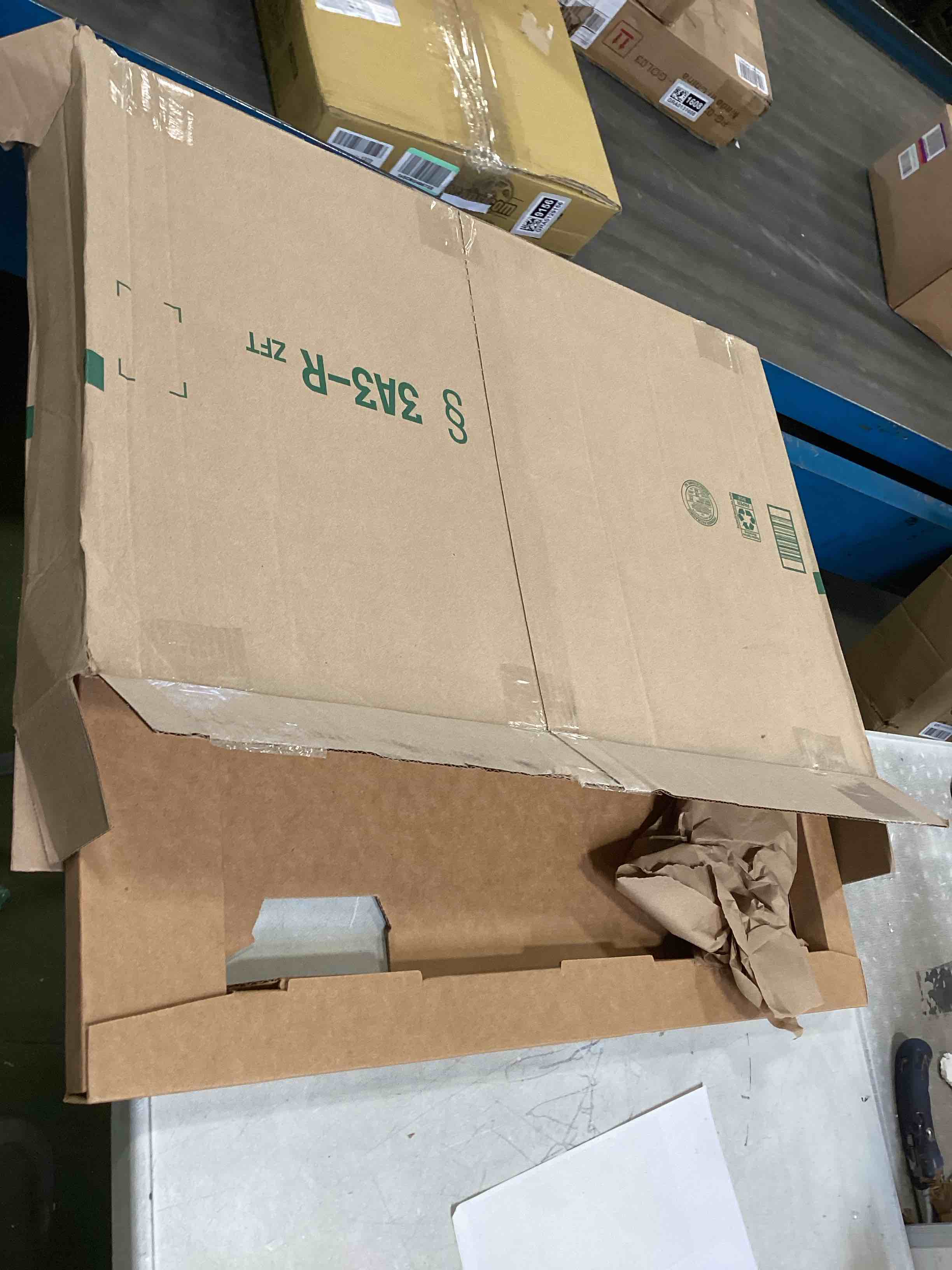 https://s3.amazonaws.com/lotting-images-prod/bidfta/GRA0129176_1726933885909.jpeg