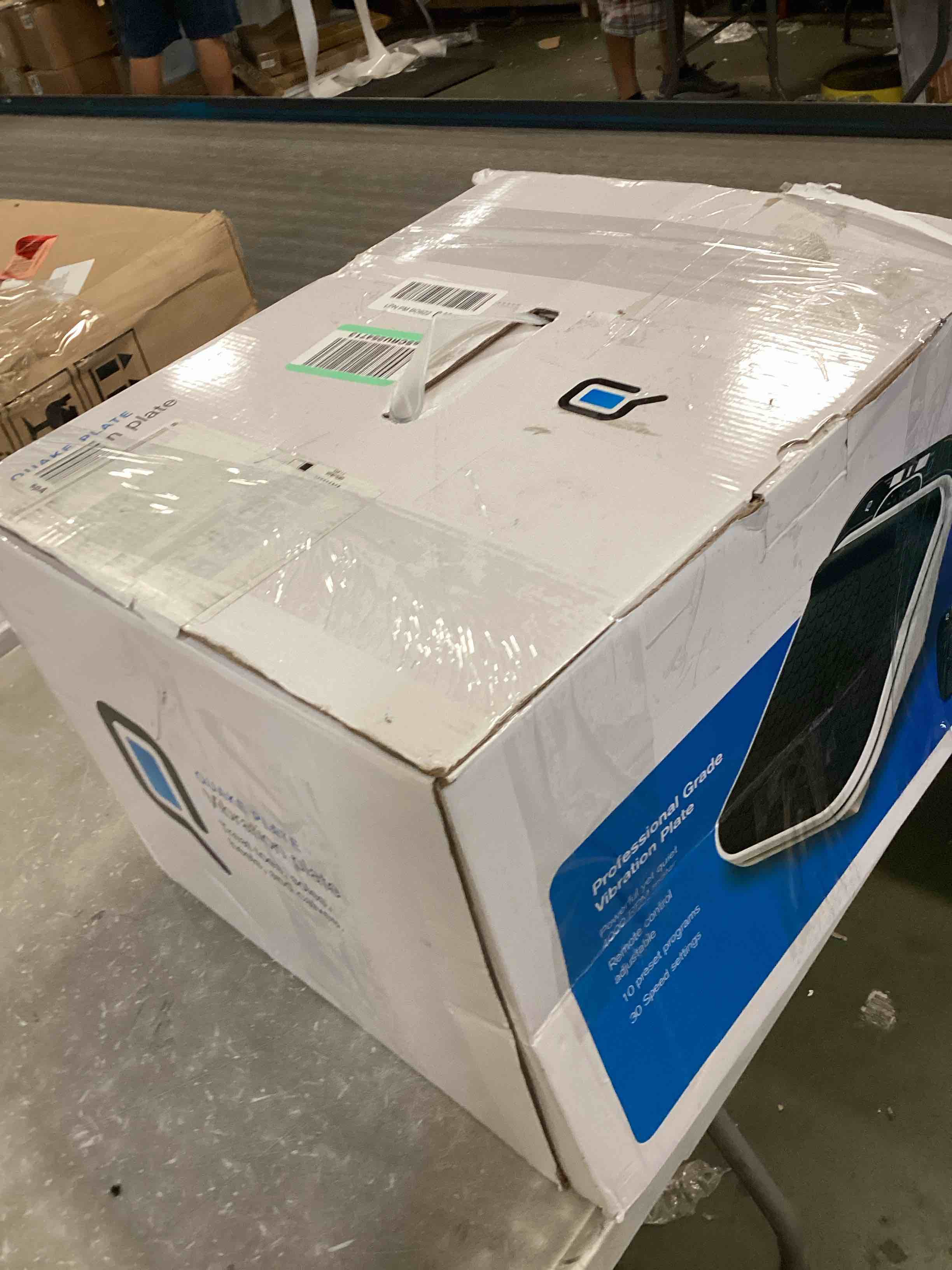 https://s3.amazonaws.com/lotting-images-prod/bidfta/GRA0129767_1726842100771.jpeg
