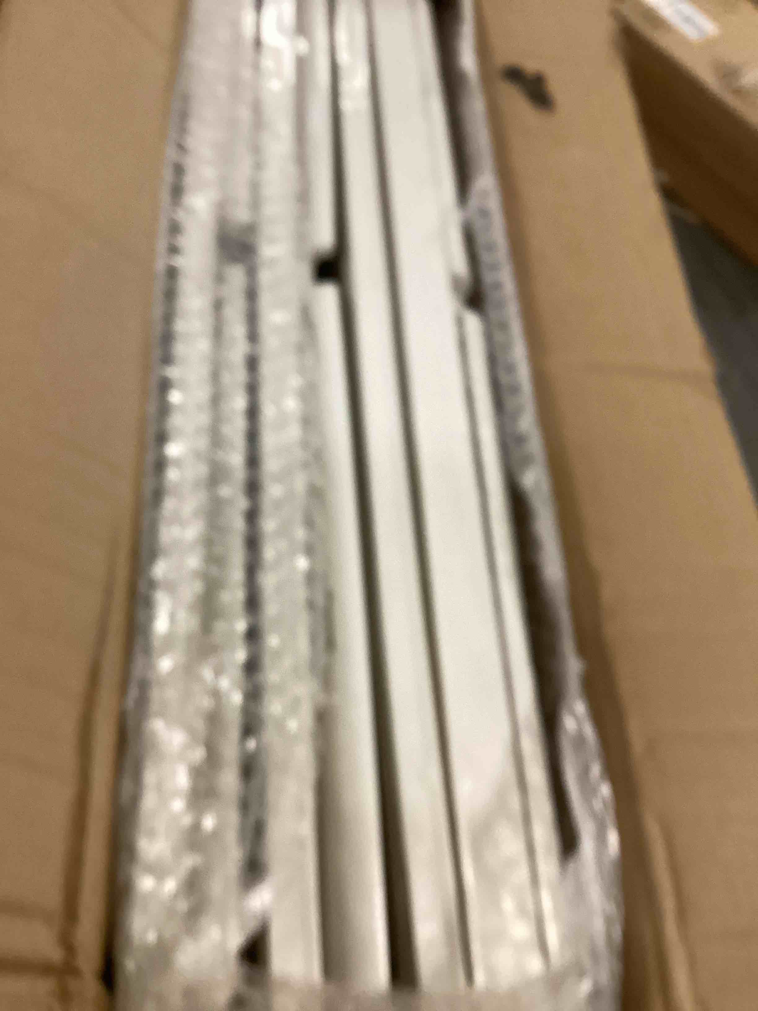 https://s3.amazonaws.com/lotting-images-prod/bidfta/GRA0129906_1726750216189.jpeg