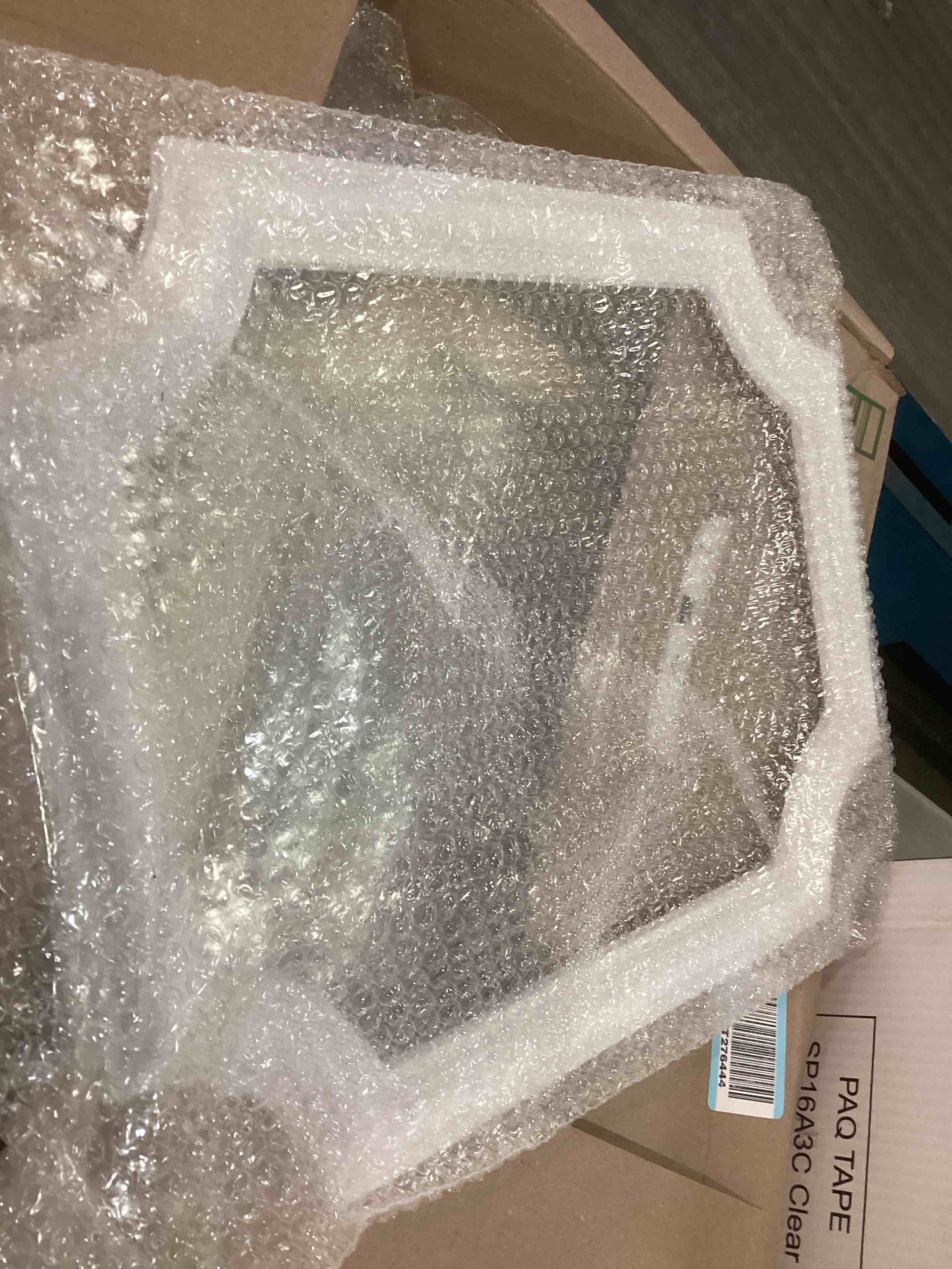 https://s3.amazonaws.com/lotting-images-prod/bidfta/GRA0130988_1727293811391.jpeg