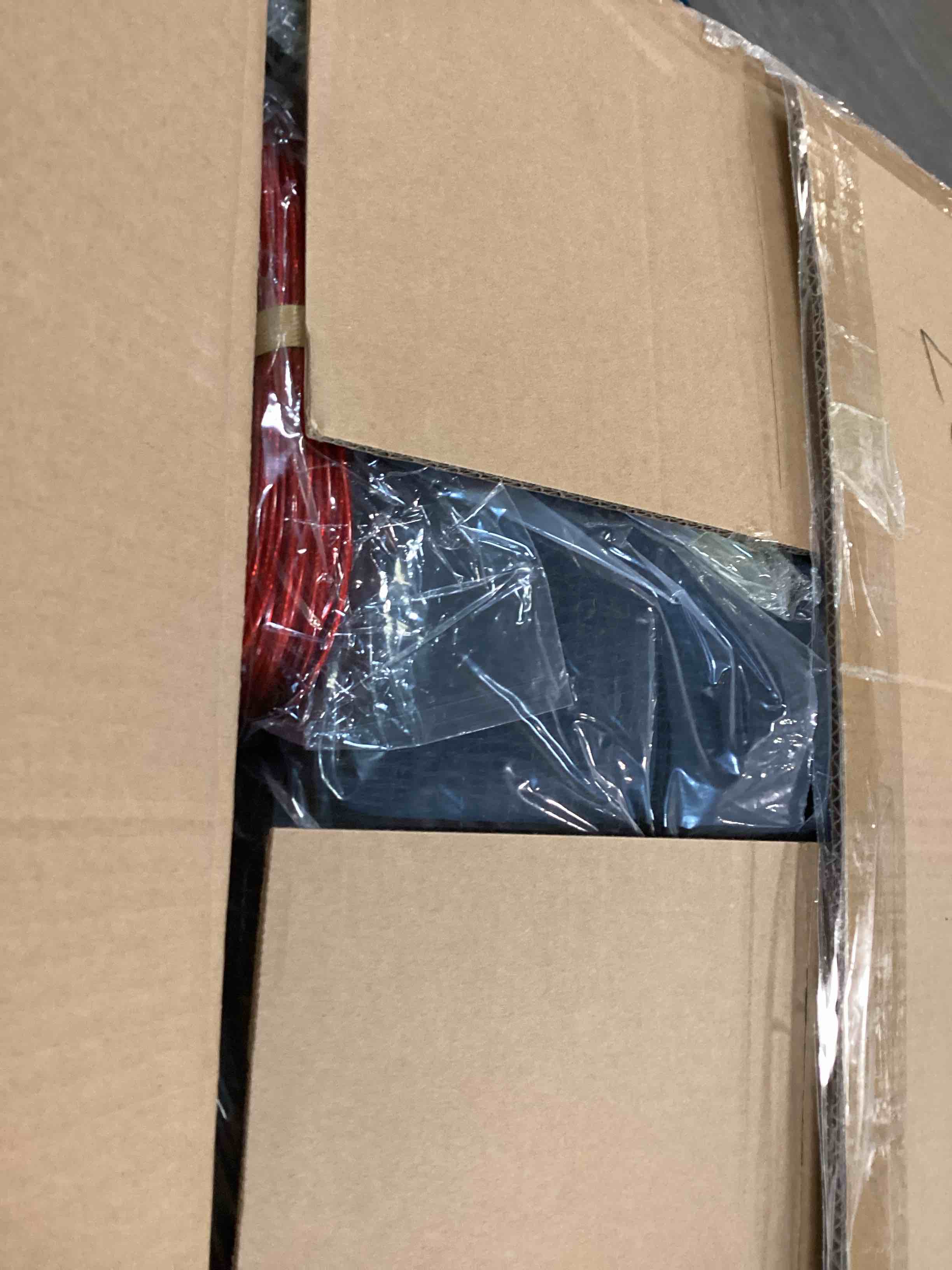 https://s3.amazonaws.com/lotting-images-prod/bidfta/GRA0131613_1726933020082.jpeg
