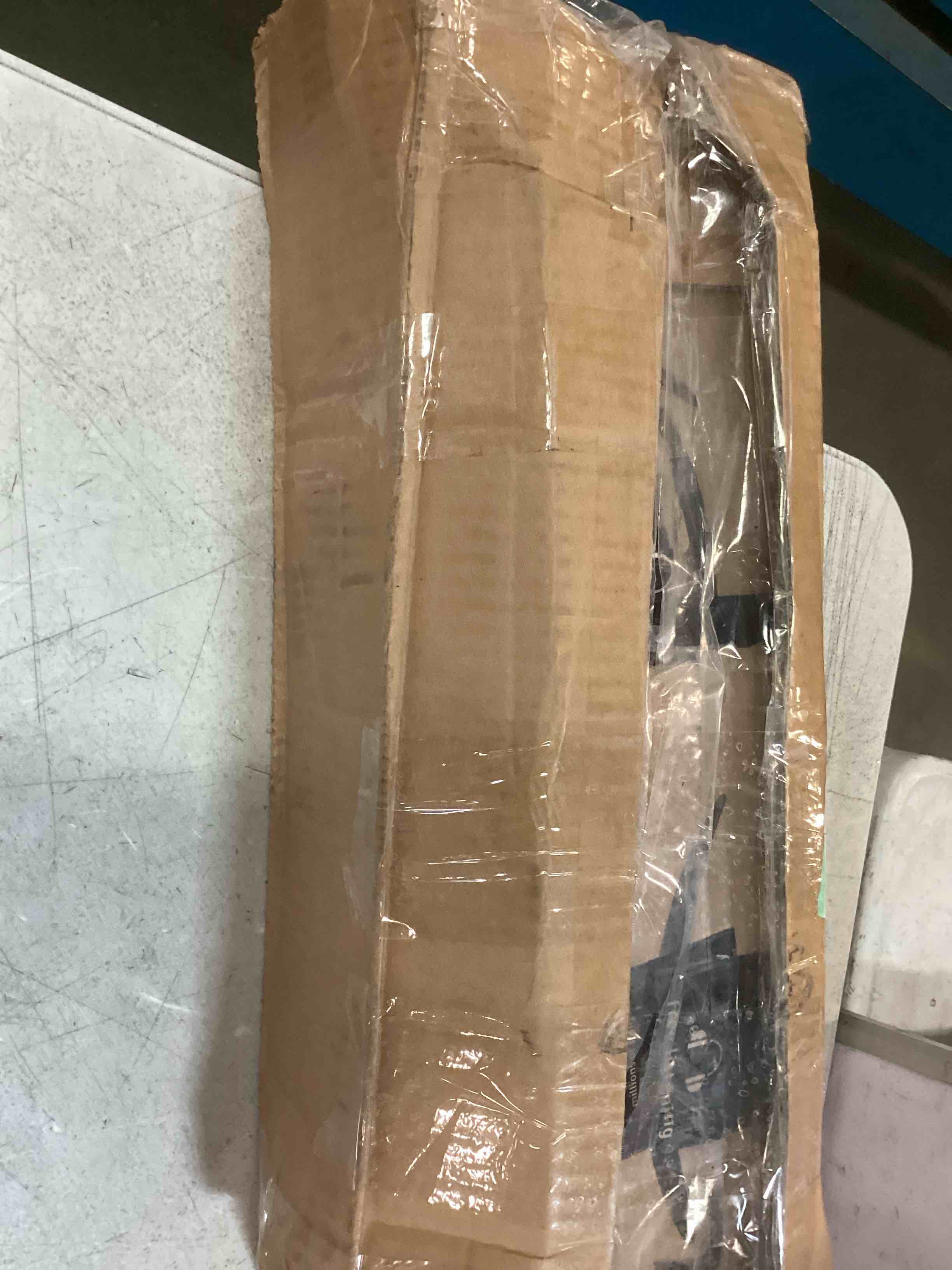 https://s3.amazonaws.com/lotting-images-prod/bidfta/GRA0131988_1726771663448.jpeg