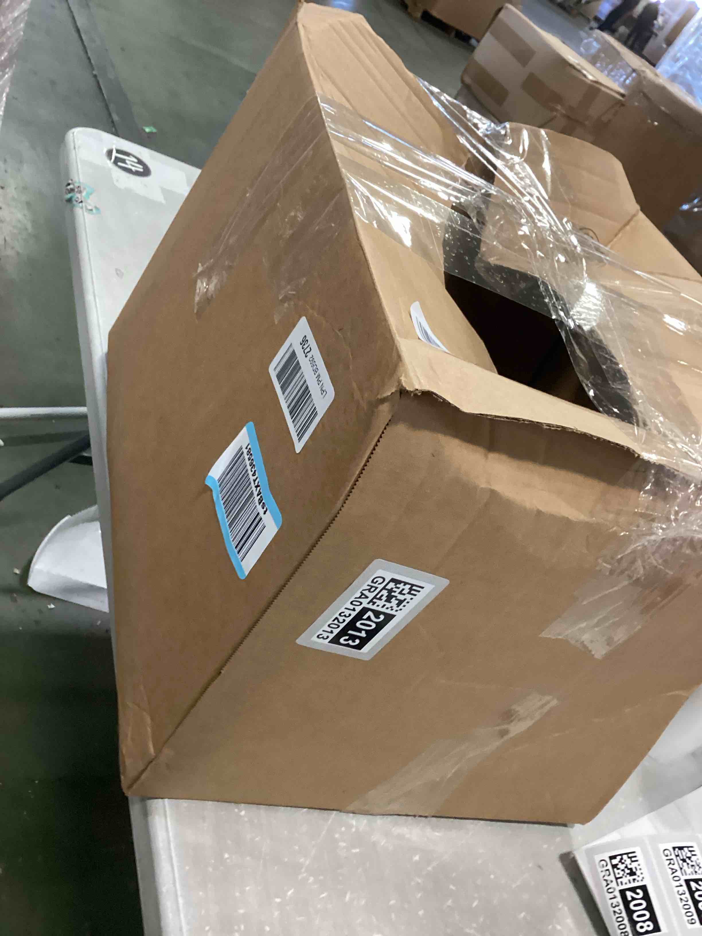 https://s3.amazonaws.com/lotting-images-prod/bidfta/GRA0132013_1729082861896.jpeg